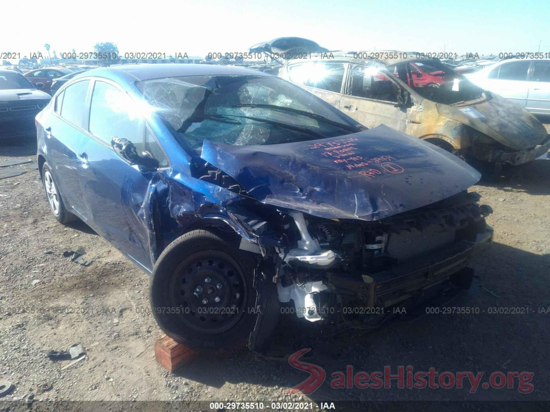 3KPFK4A7XHE156895 2017 KIA FORTE