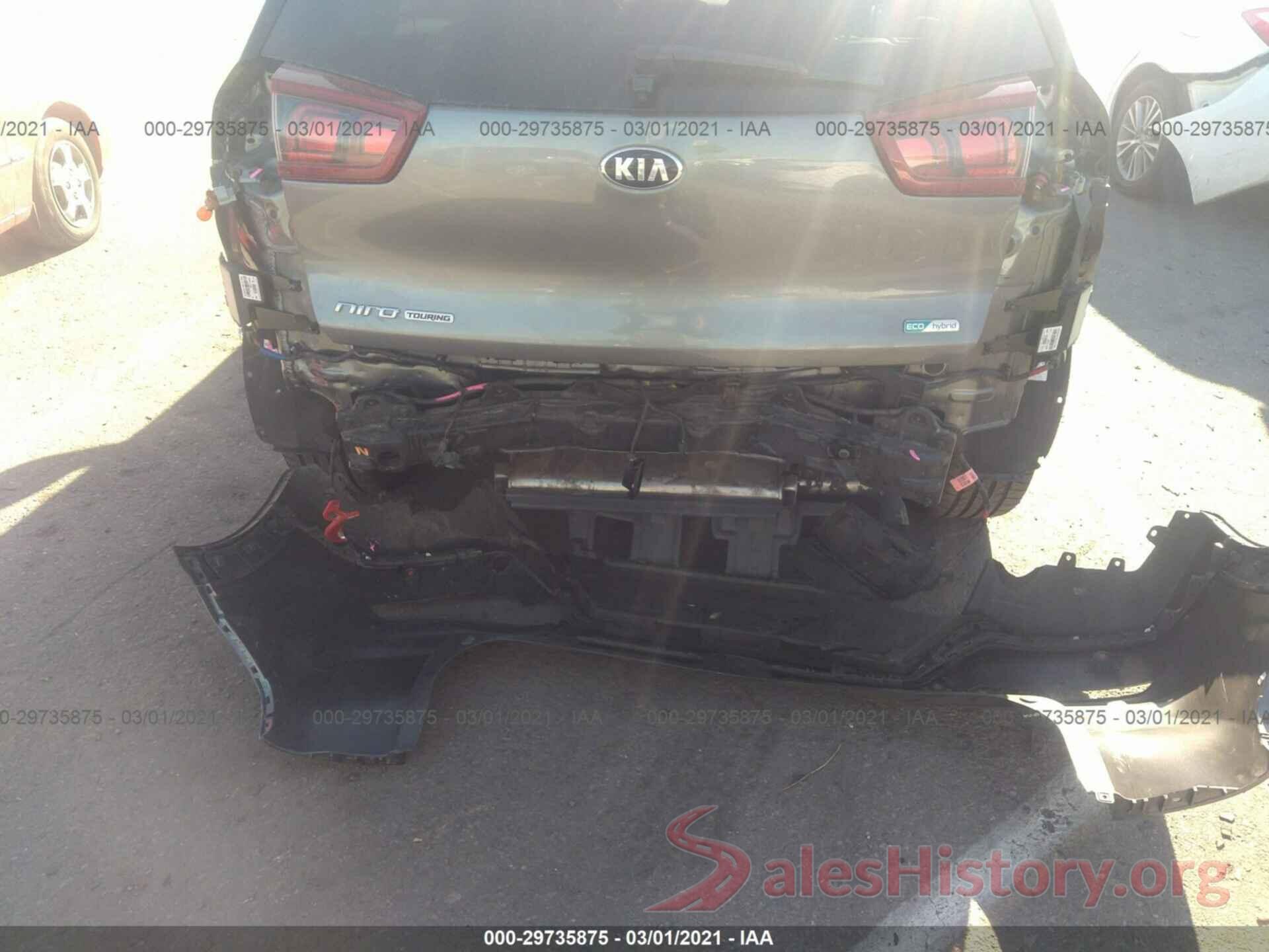 KNDCE3LC3H5082553 2017 KIA NIRO