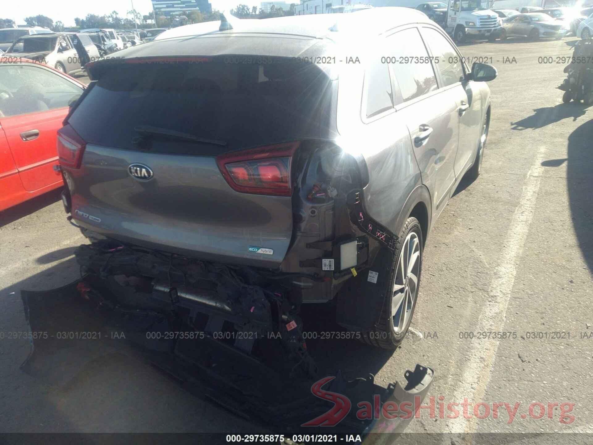 KNDCE3LC3H5082553 2017 KIA NIRO