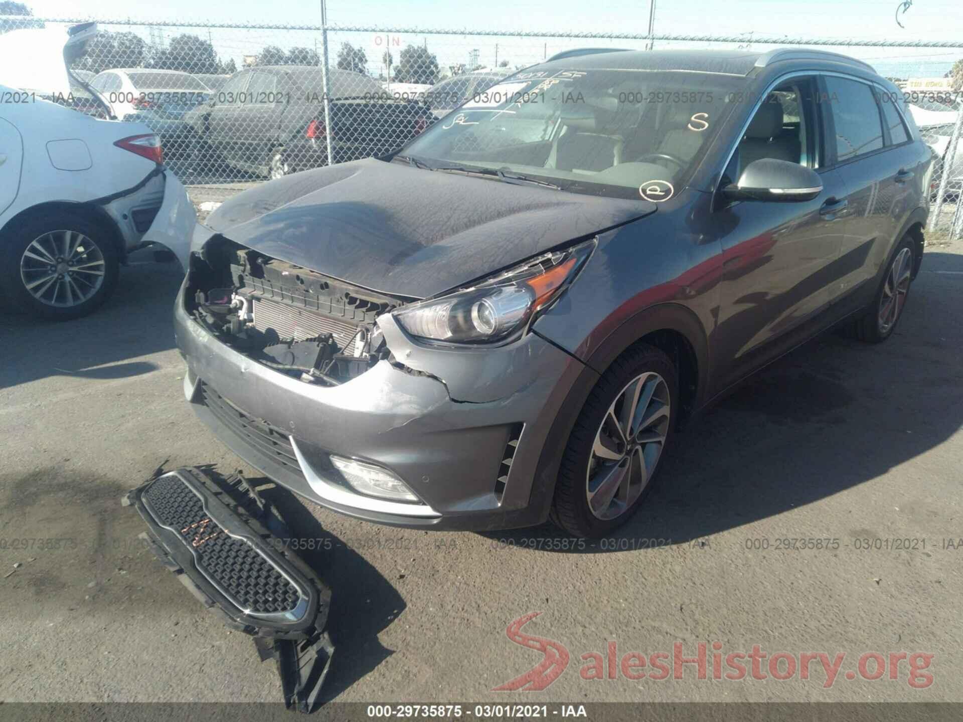 KNDCE3LC3H5082553 2017 KIA NIRO