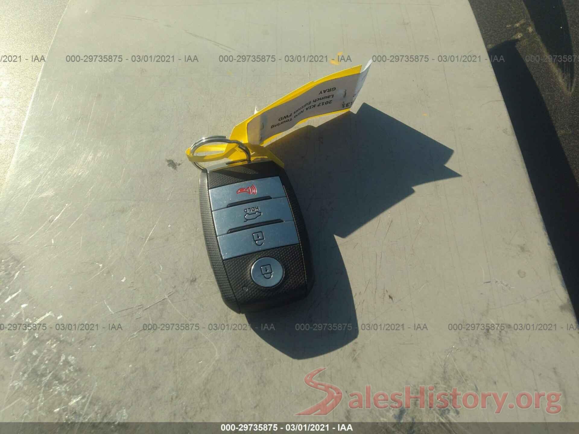 KNDCE3LC3H5082553 2017 KIA NIRO