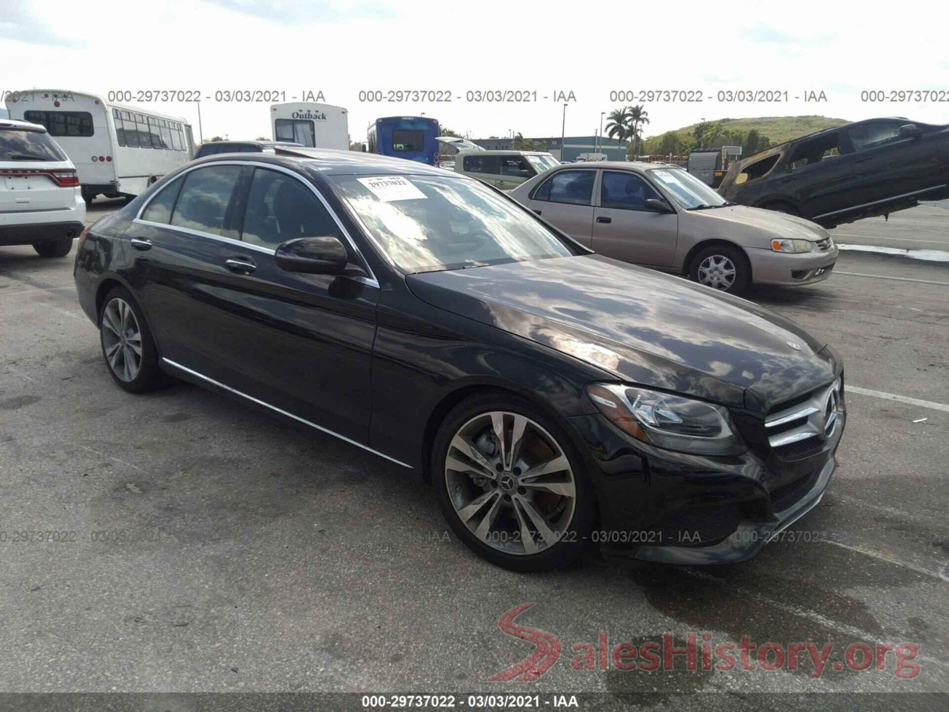 55SWF4JB2JU245142 2018 MERCEDES-BENZ C-CLASS