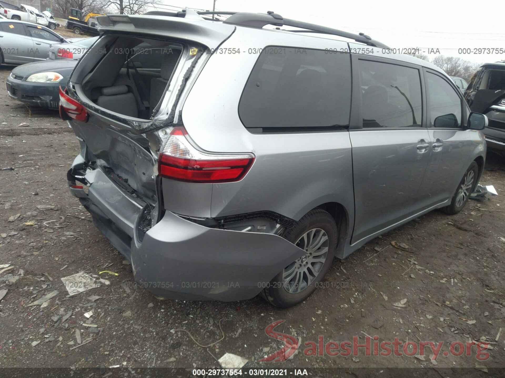 5TDYZ3DC7JS901184 2018 TOYOTA SIENNA