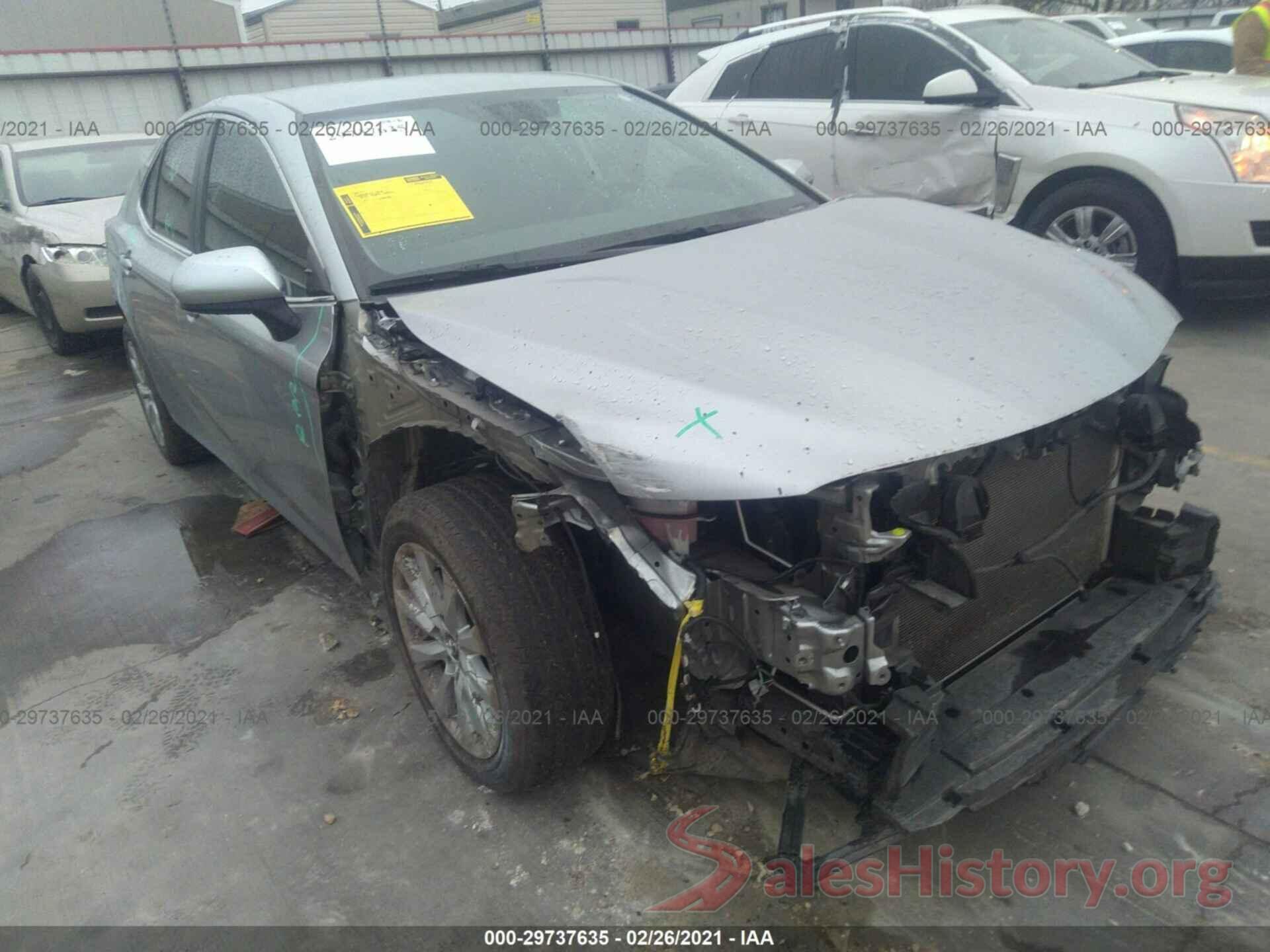 4T1B11HKXKU786544 2019 TOYOTA CAMRY