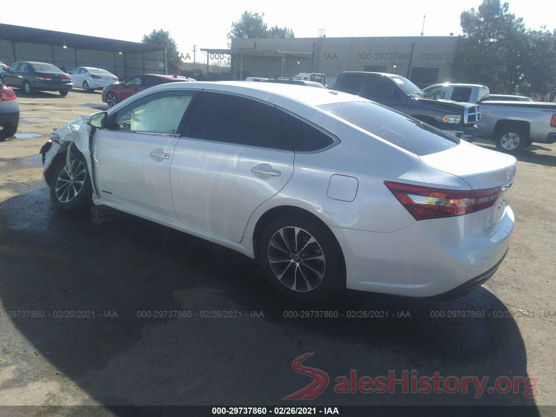 4T1BD1EB0JU063473 2018 TOYOTA AVALON