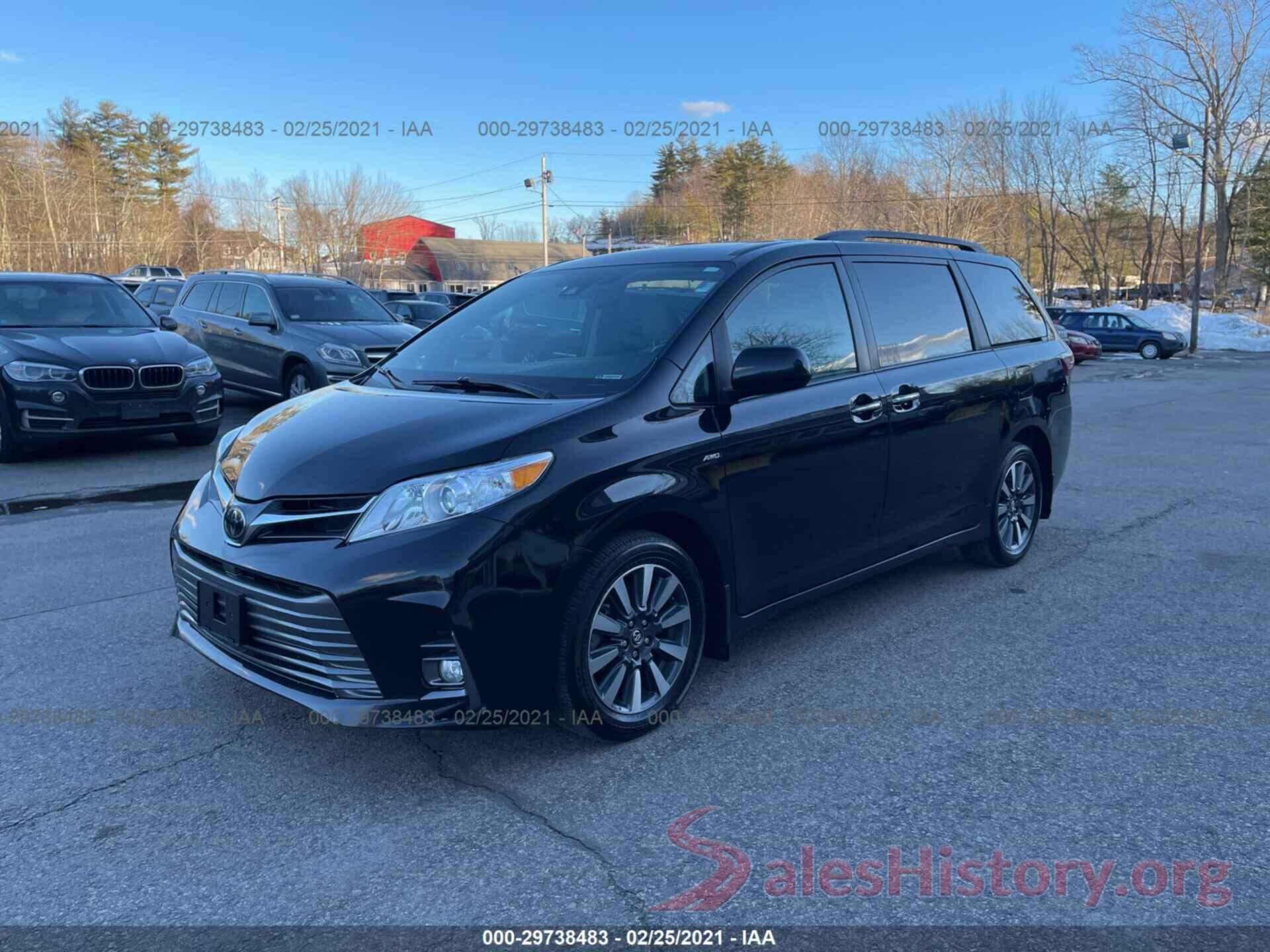 5TDDZ3DC8JS205254 2018 TOYOTA SIENNA