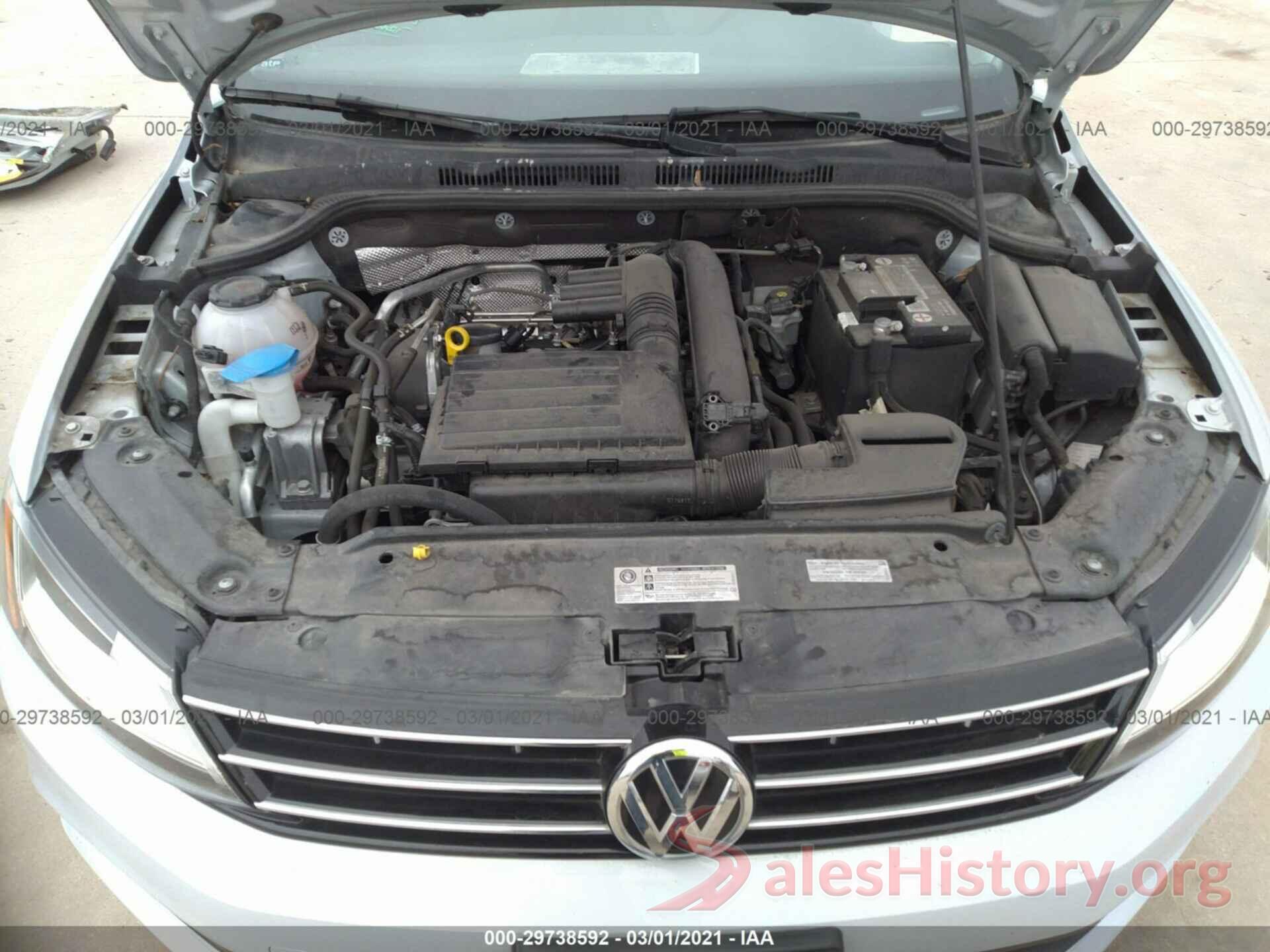 3VW2B7AJ0JM228613 2018 VOLKSWAGEN JETTA