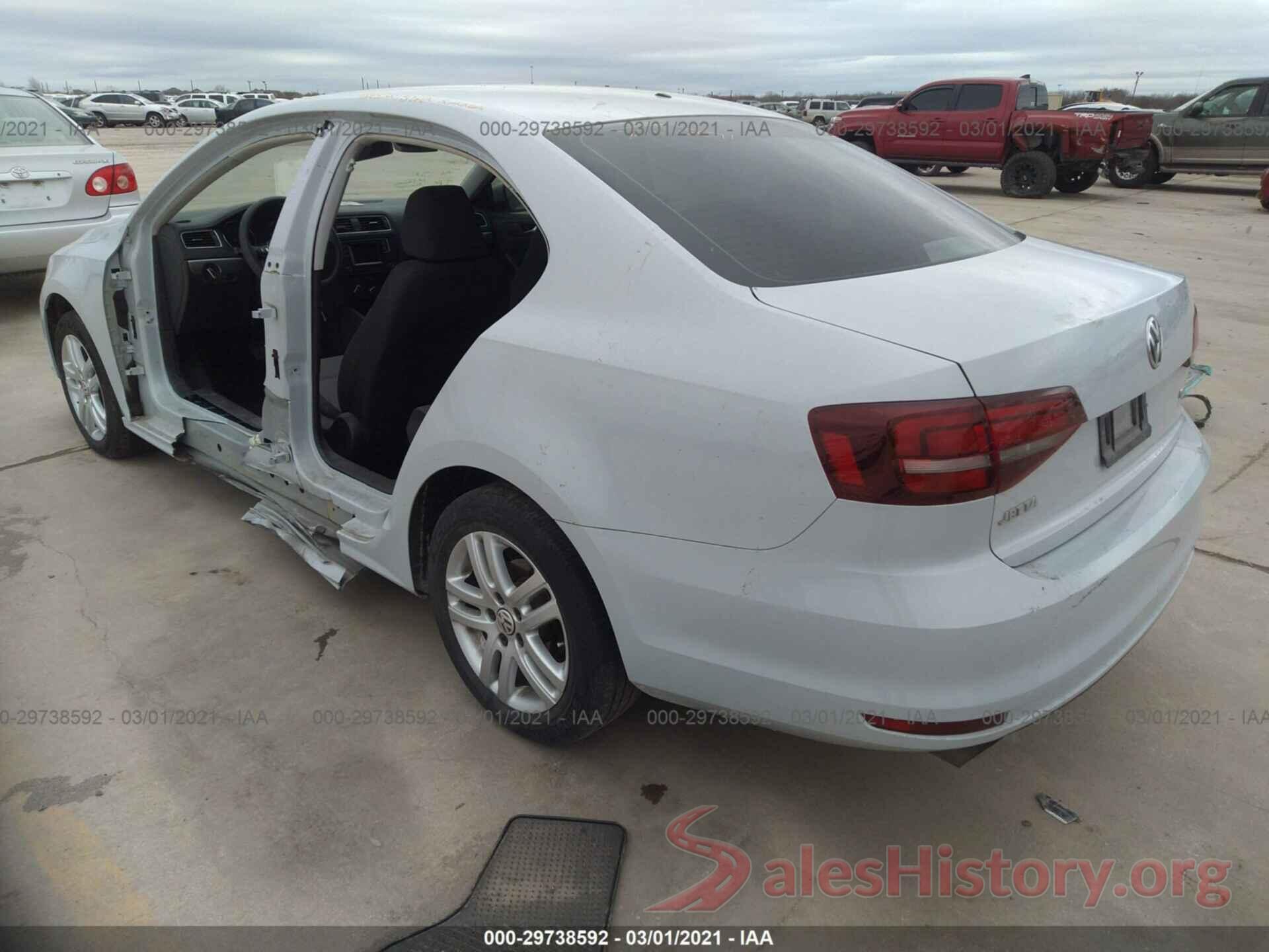 3VW2B7AJ0JM228613 2018 VOLKSWAGEN JETTA