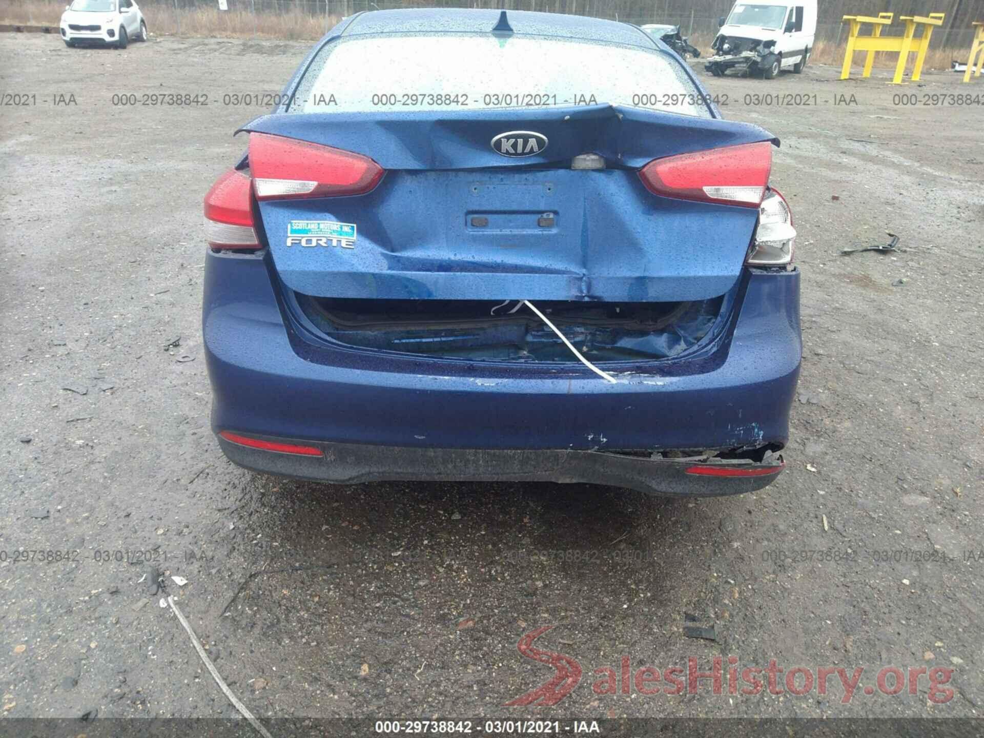 3KPFK4A79JE197458 2018 KIA FORTE