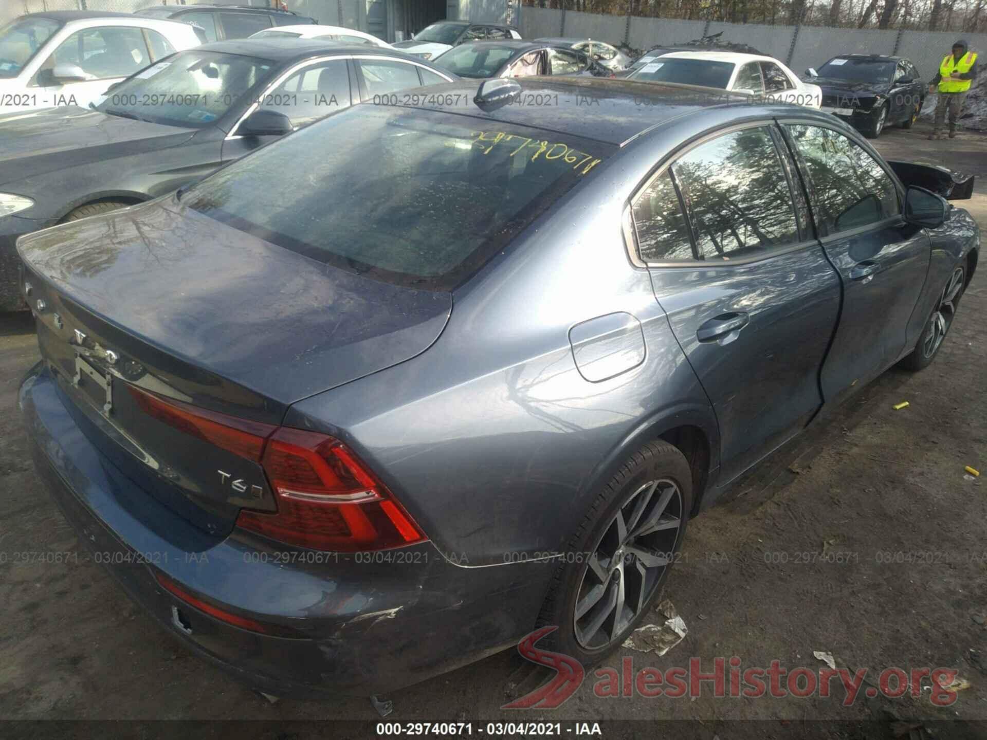 7JRA22TK8KG003358 2019 VOLVO S60