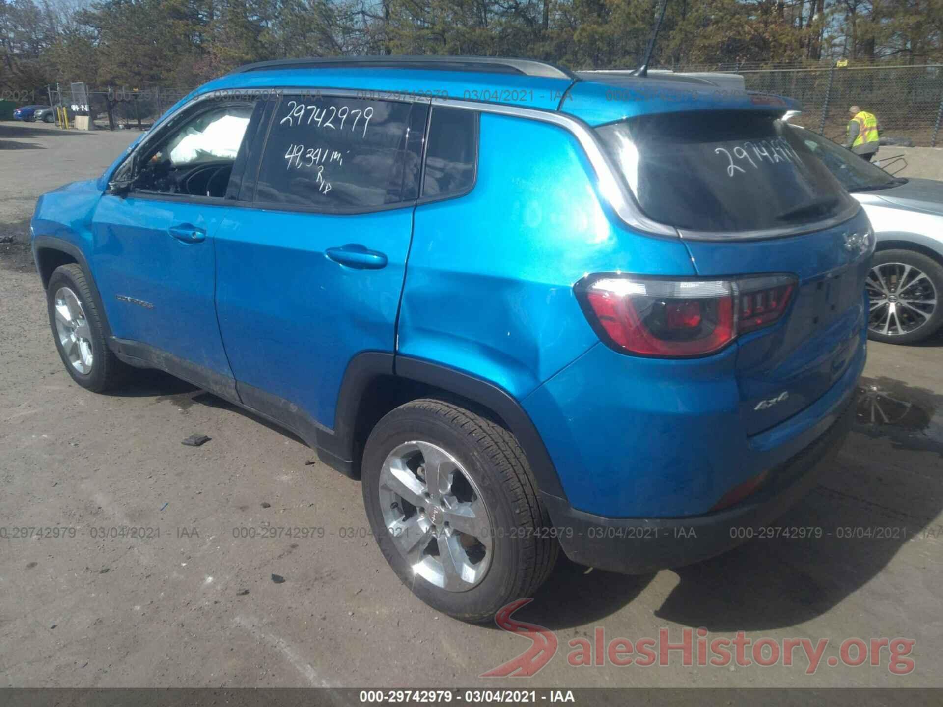 3C4NJDBB2JT261630 2018 JEEP COMPASS