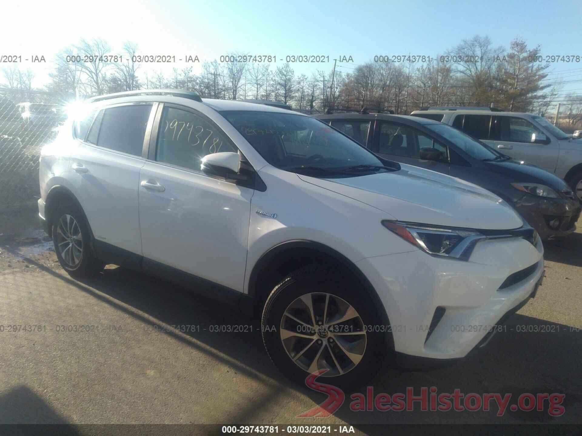 JTMRJREV6JD183394 2018 TOYOTA RAV4