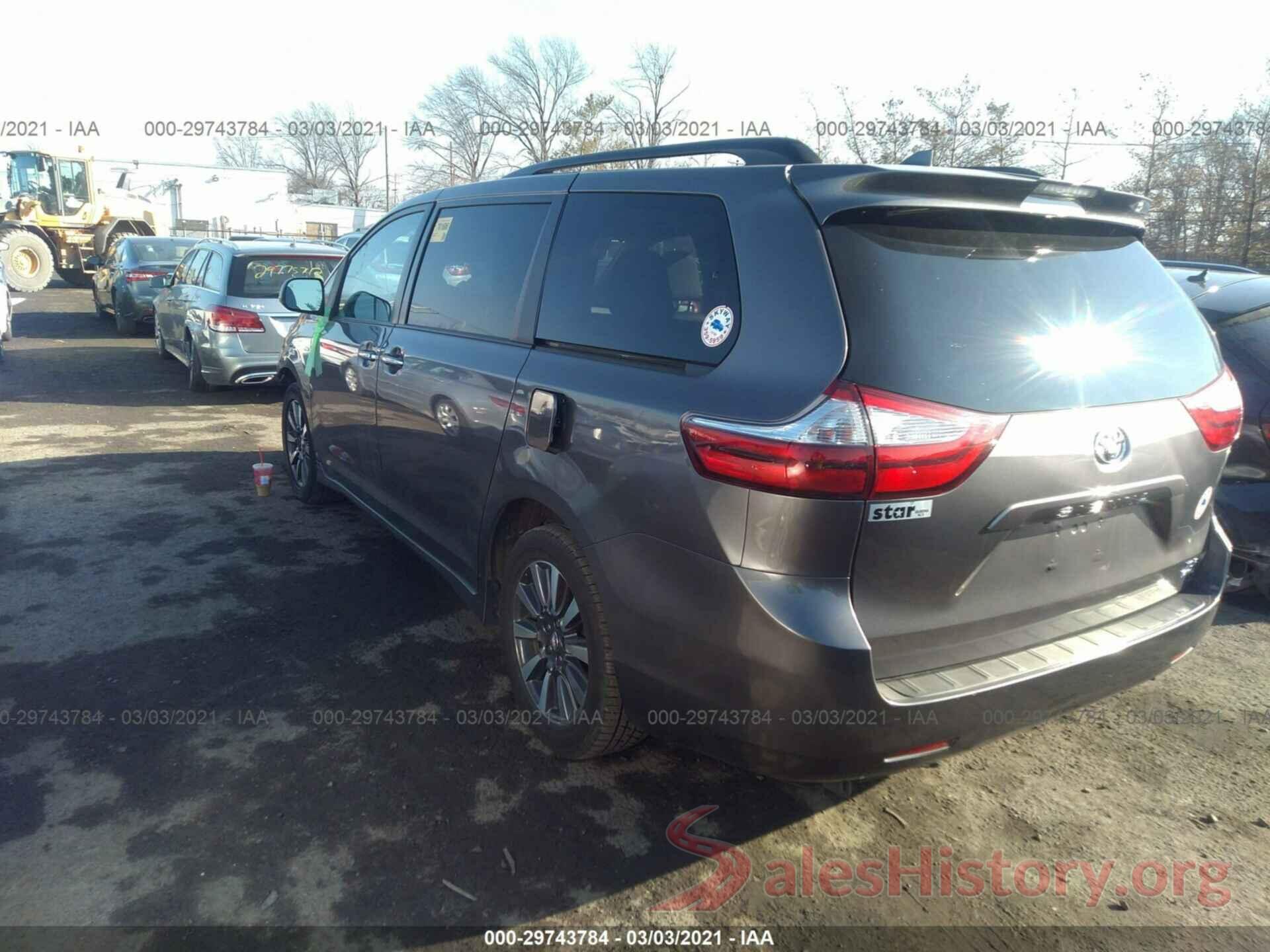 5TDDZ3DC4KS214065 2019 TOYOTA SIENNA