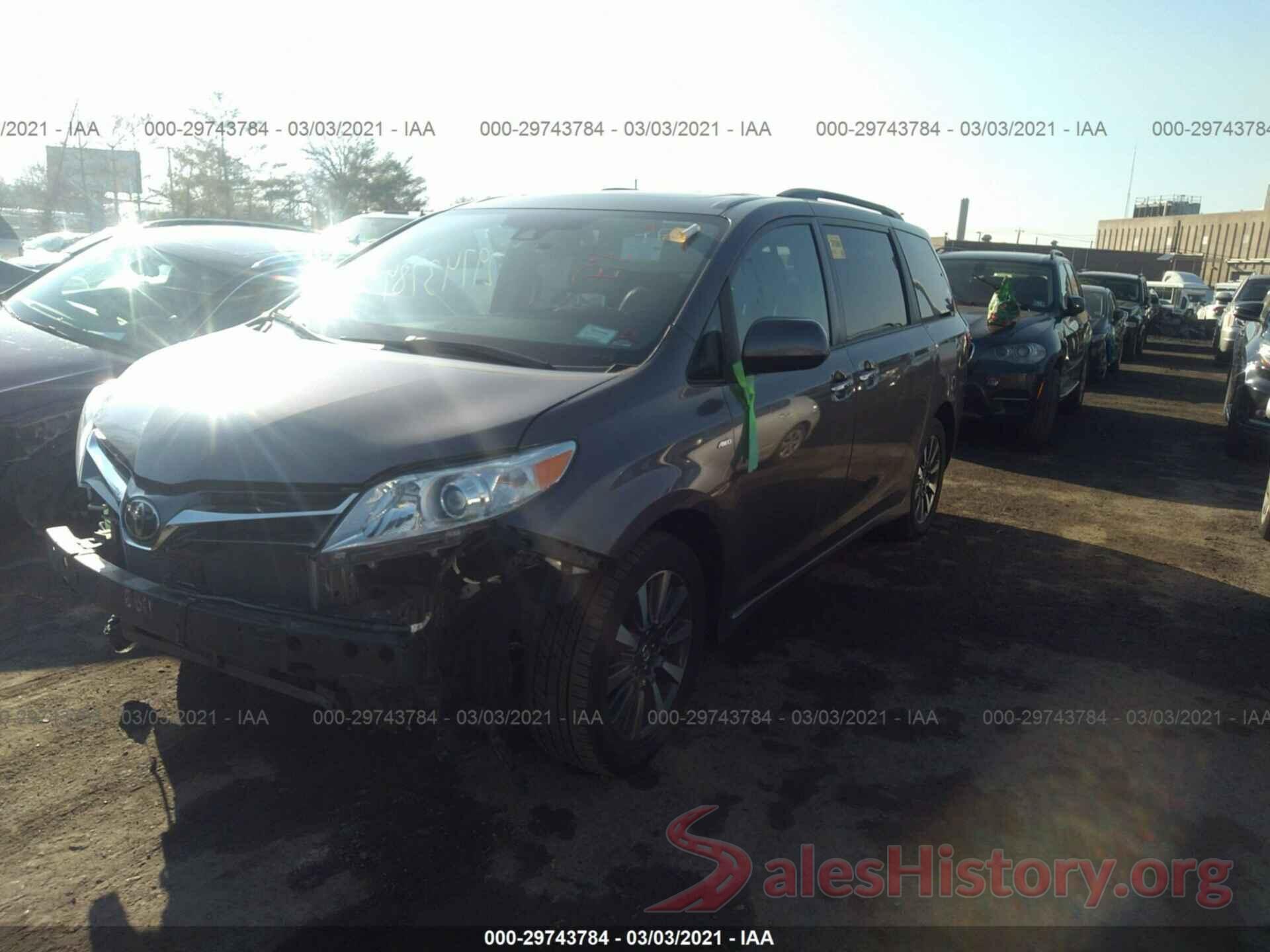 5TDDZ3DC4KS214065 2019 TOYOTA SIENNA