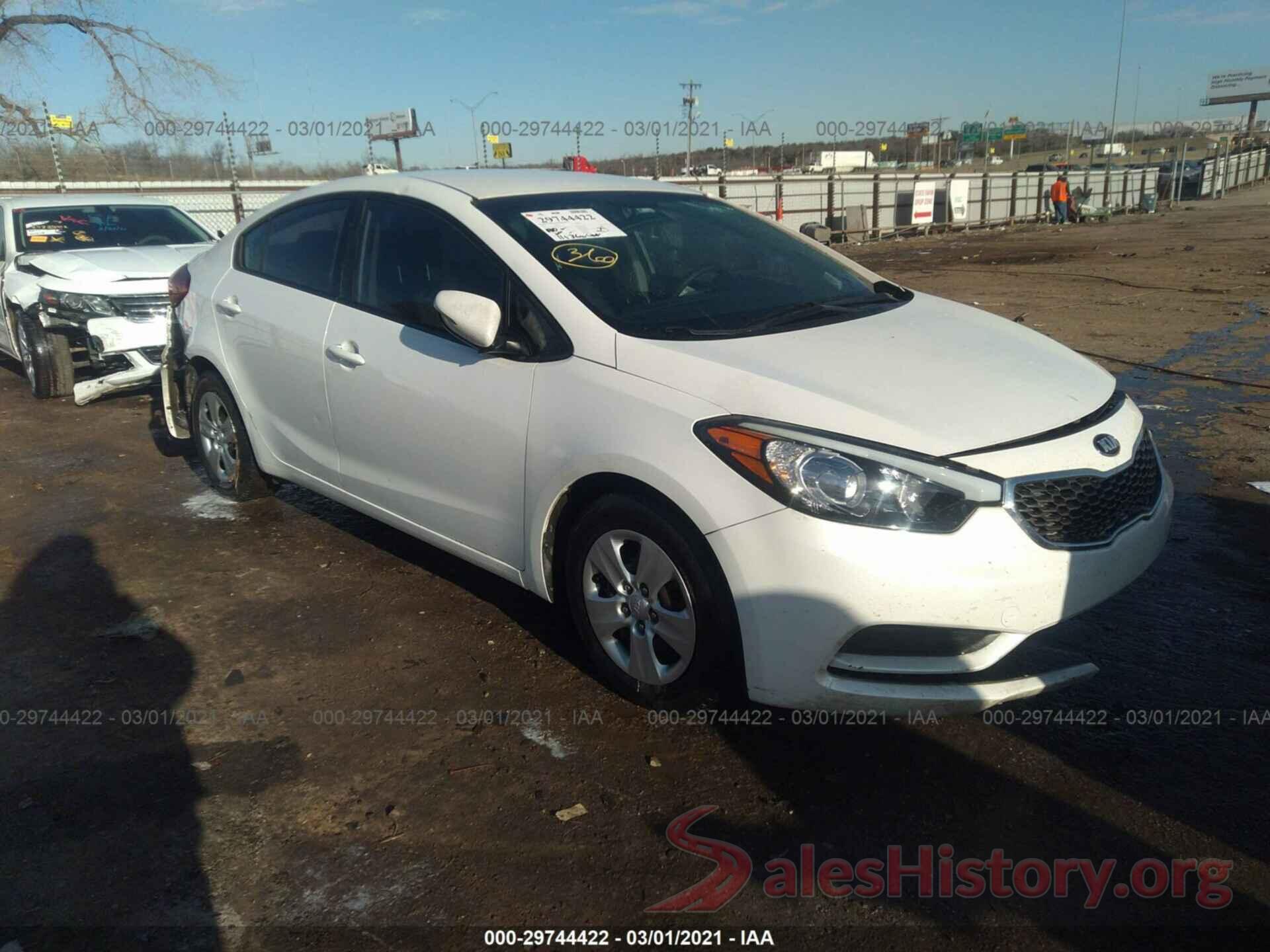 KNAFX4A6XG5517672 2016 KIA FORTE