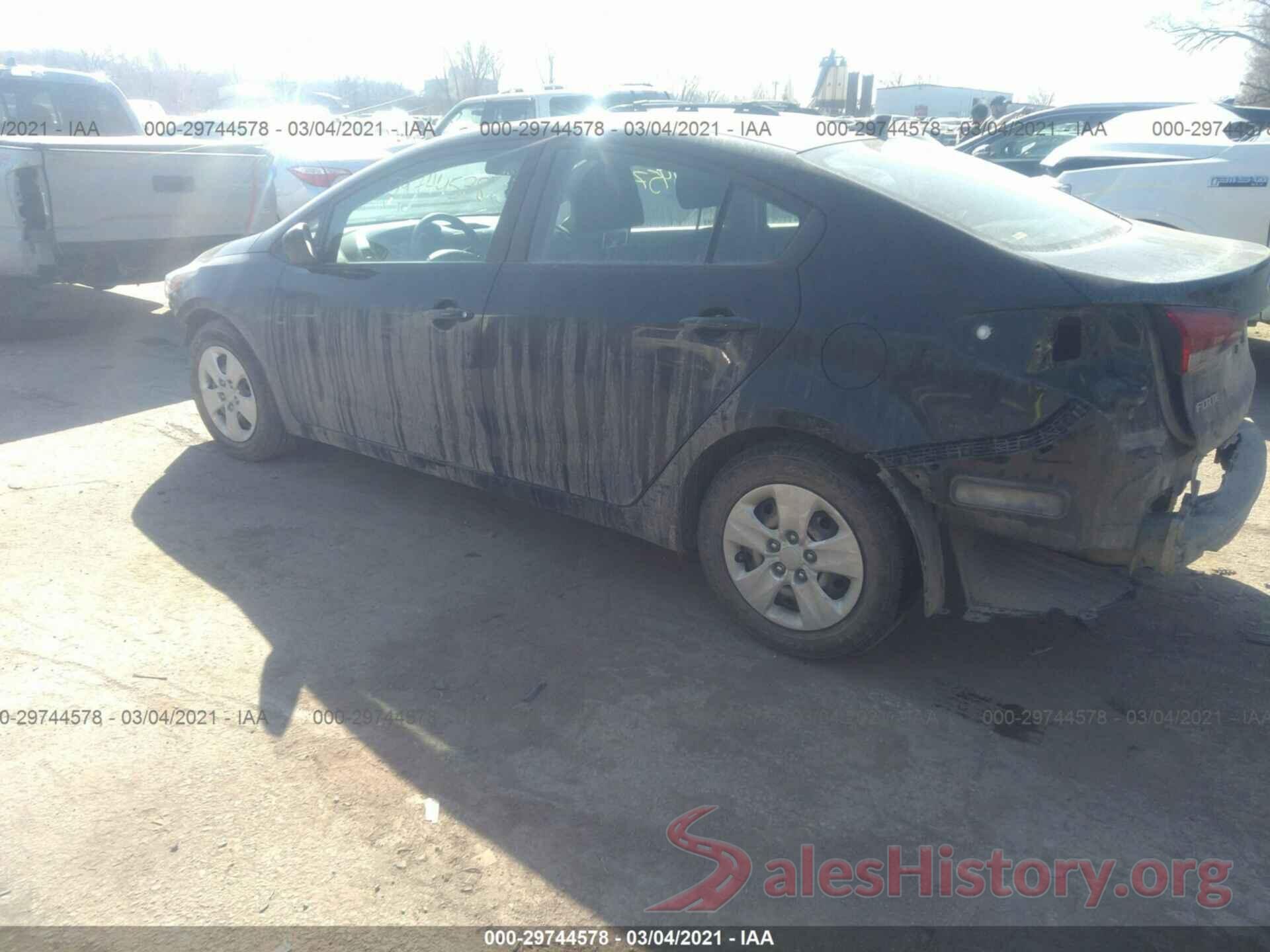 3KPFK4A77HE037699 2017 KIA FORTE