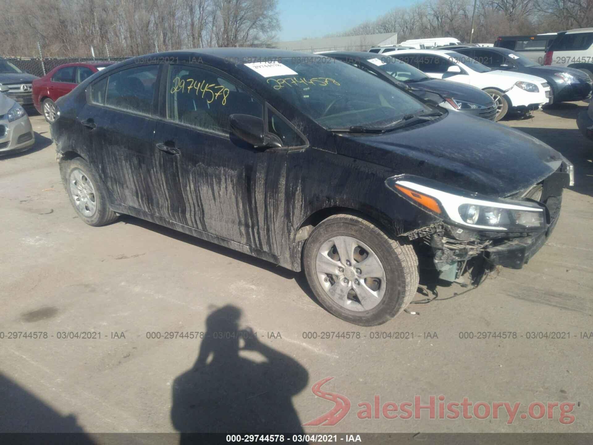 3KPFK4A77HE037699 2017 KIA FORTE