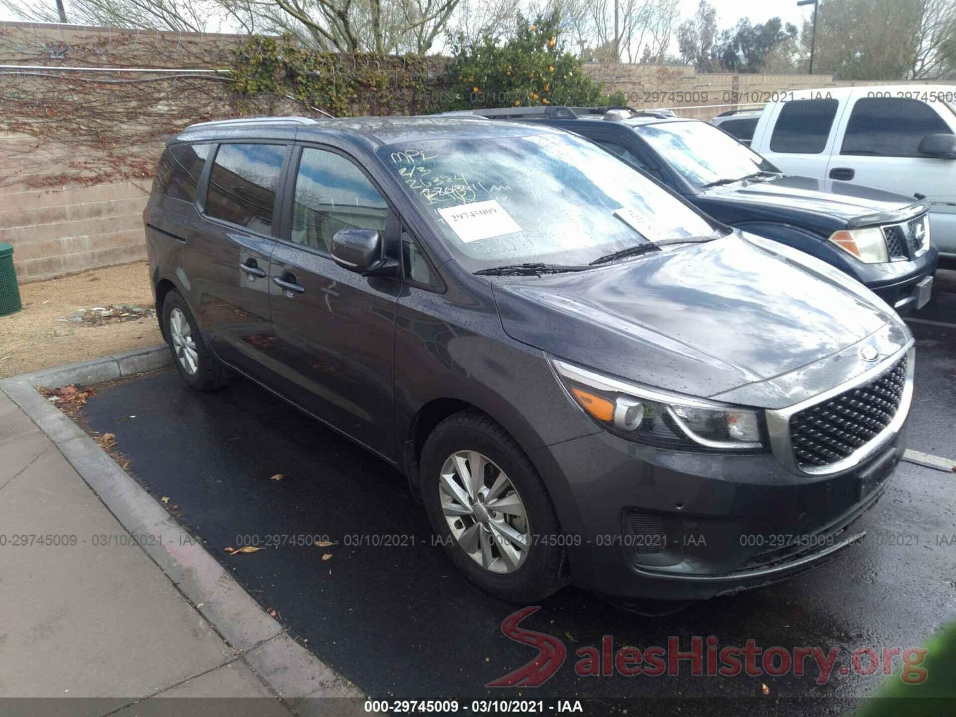 KNDMB5C10H6326144 2017 KIA SEDONA