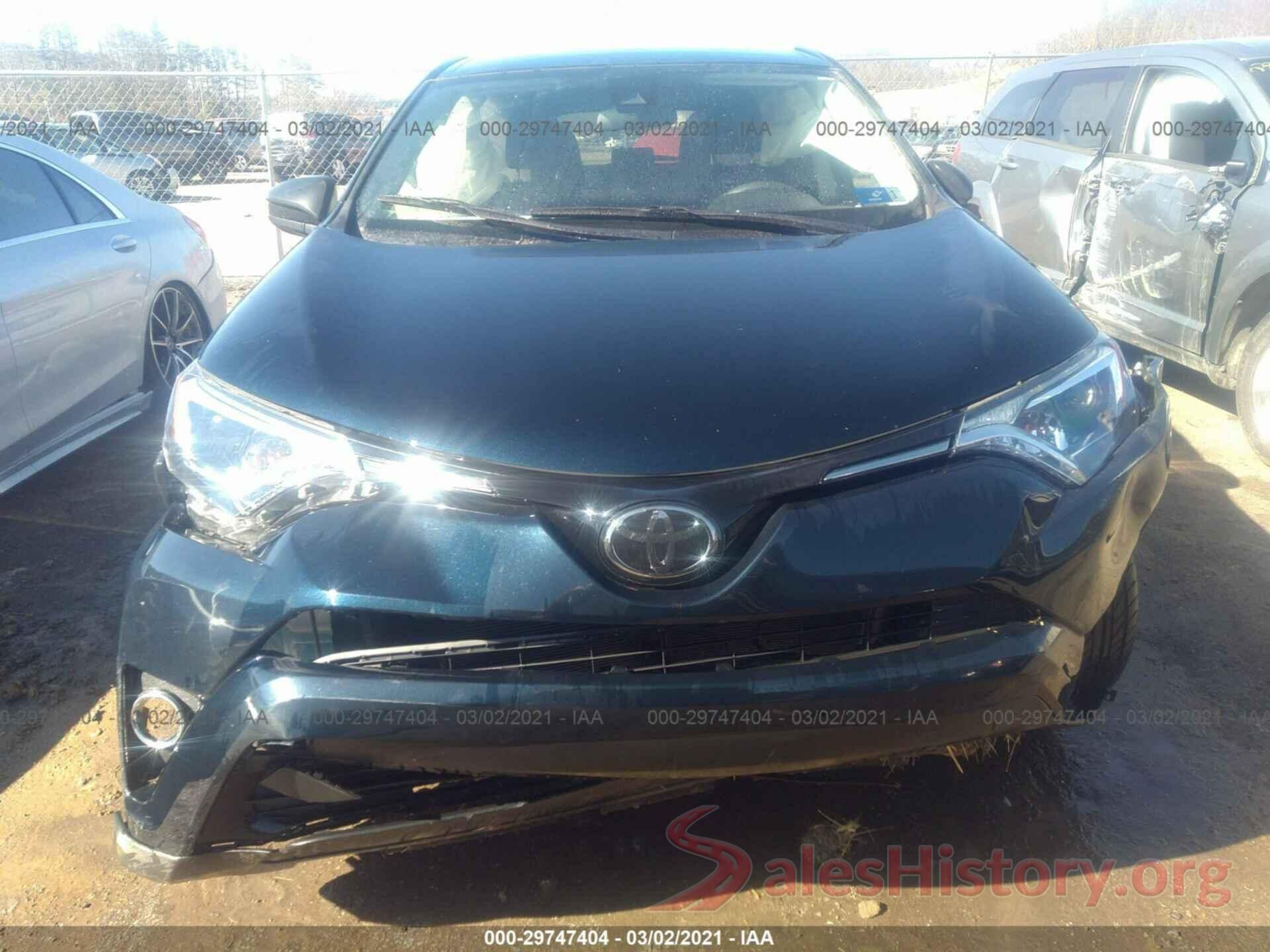 JTMBFREV0JJ247773 2018 TOYOTA RAV4