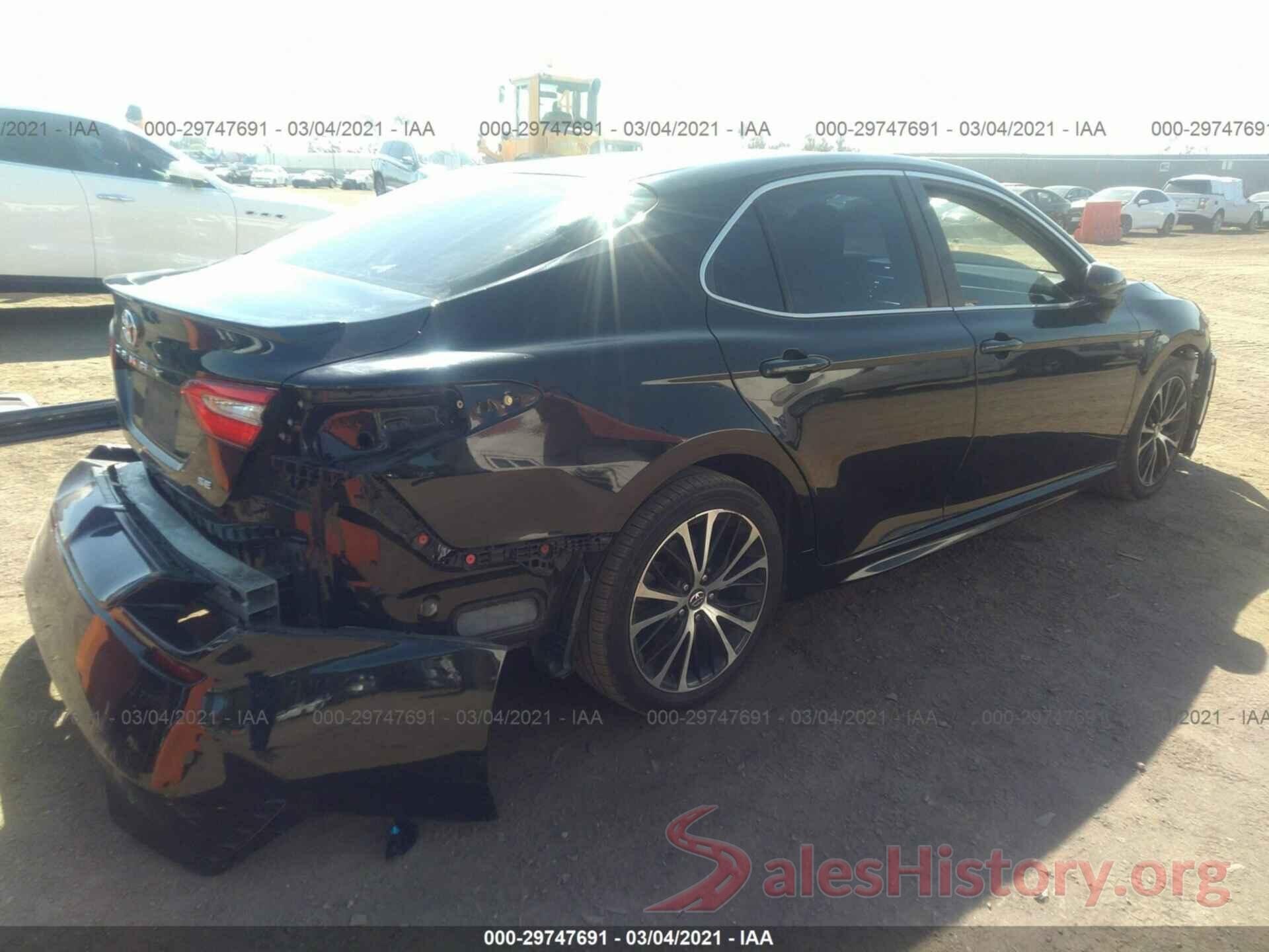 4T1B11HK1JU603062 2018 TOYOTA CAMRY