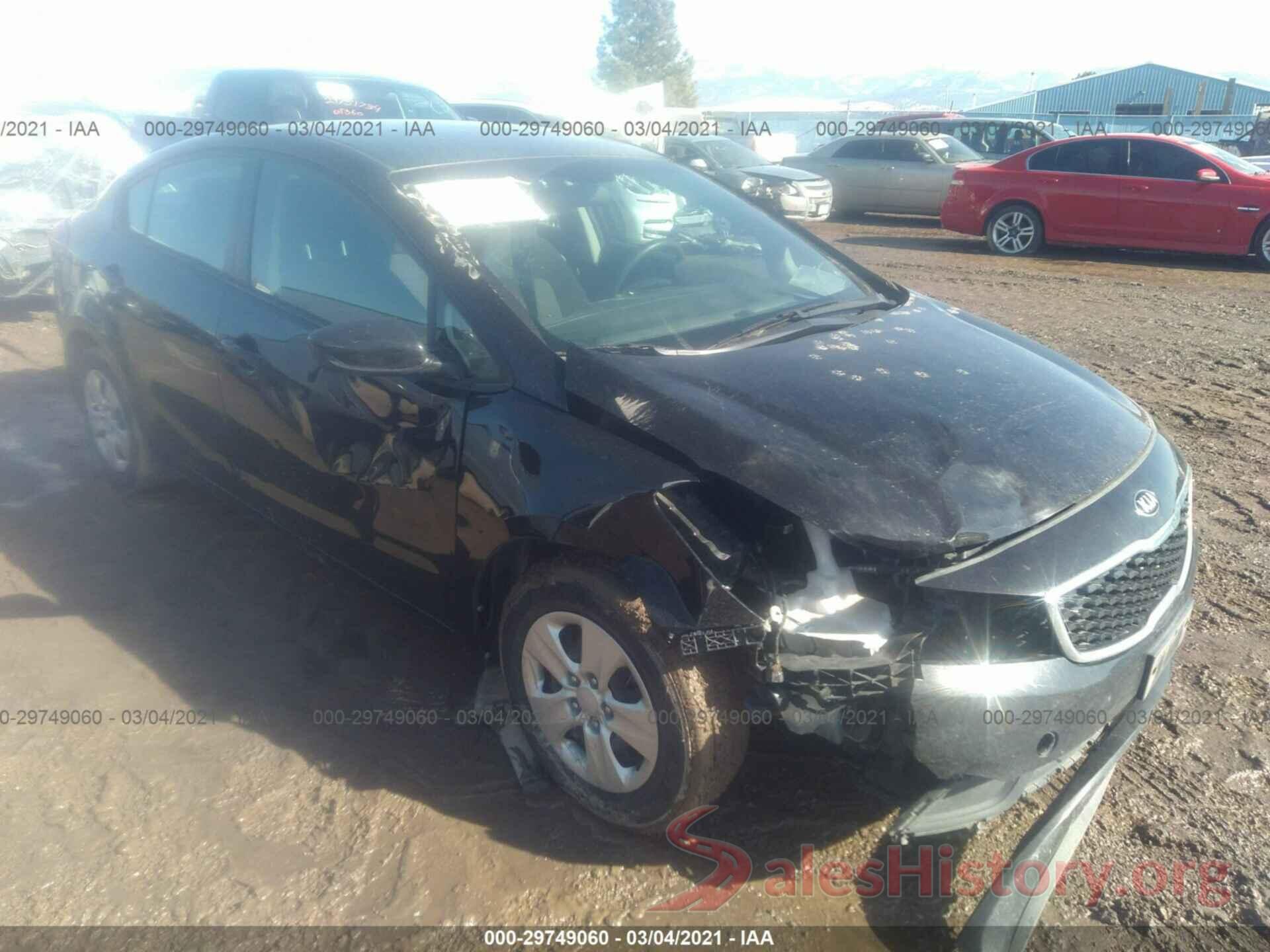 3KPFK4A72JE272498 2018 KIA FORTE