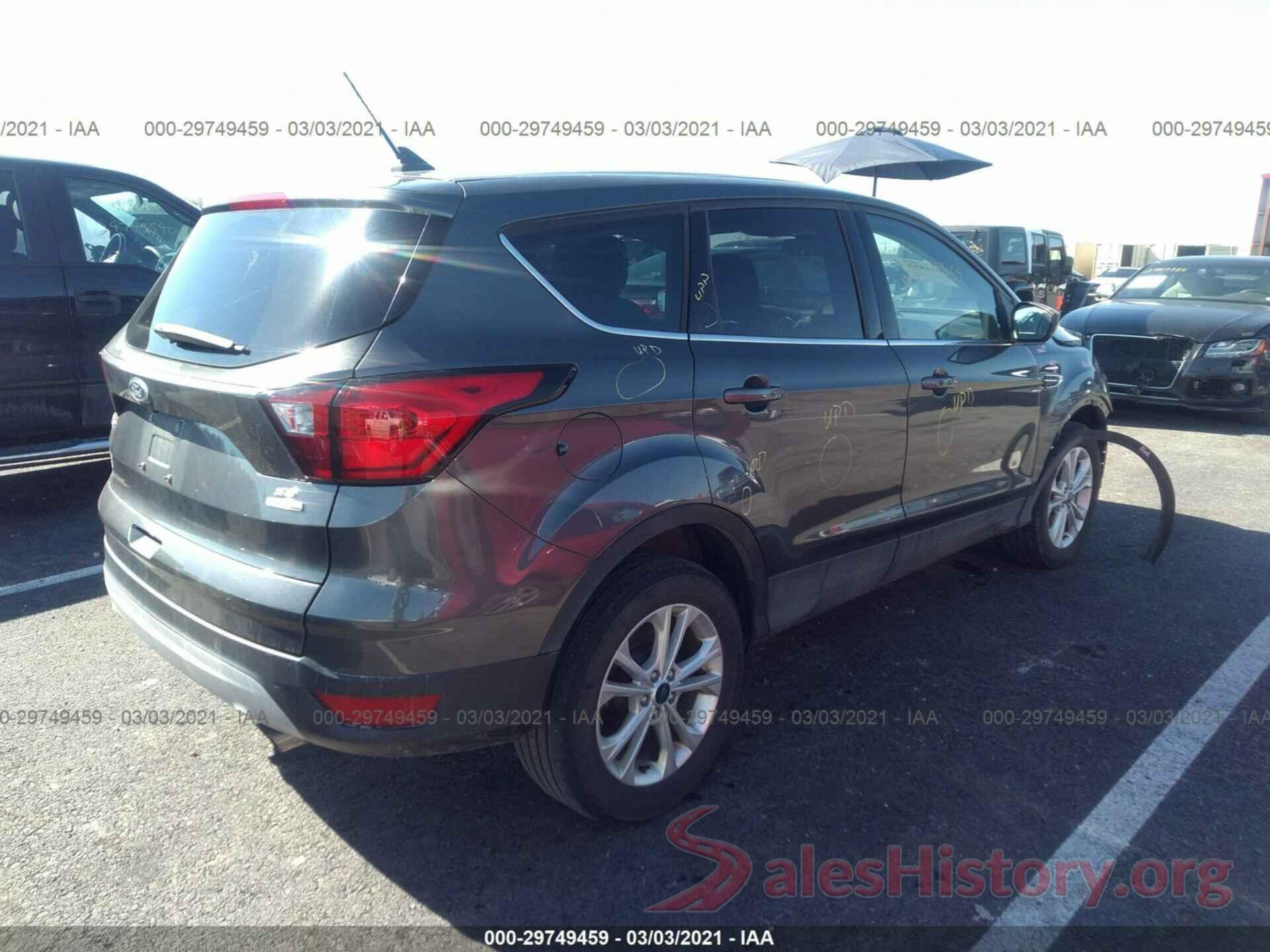 1FMCU9GD0KUB01979 2019 FORD ESCAPE