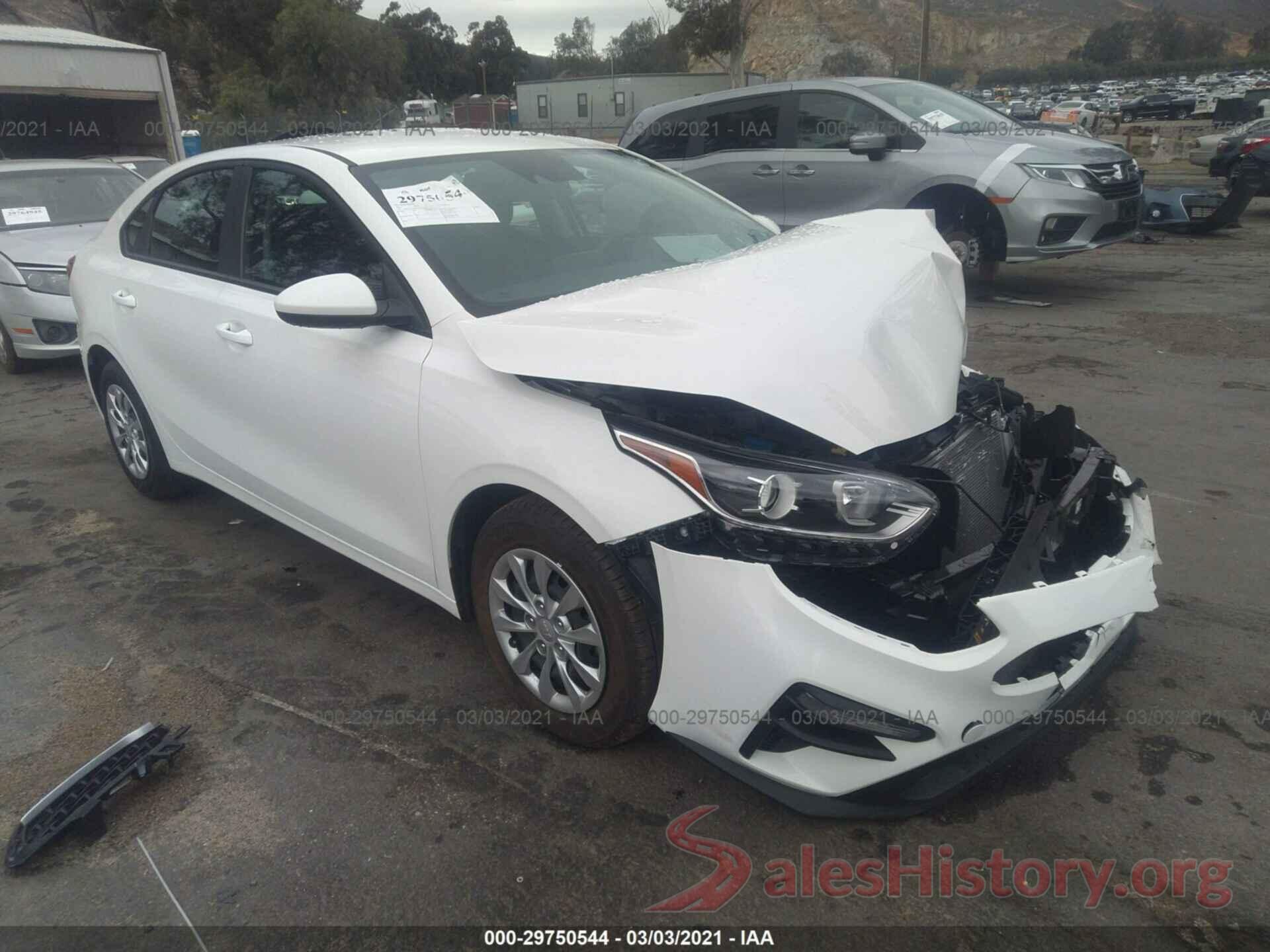 3KPF24AD9ME272654 2021 KIA FORTE