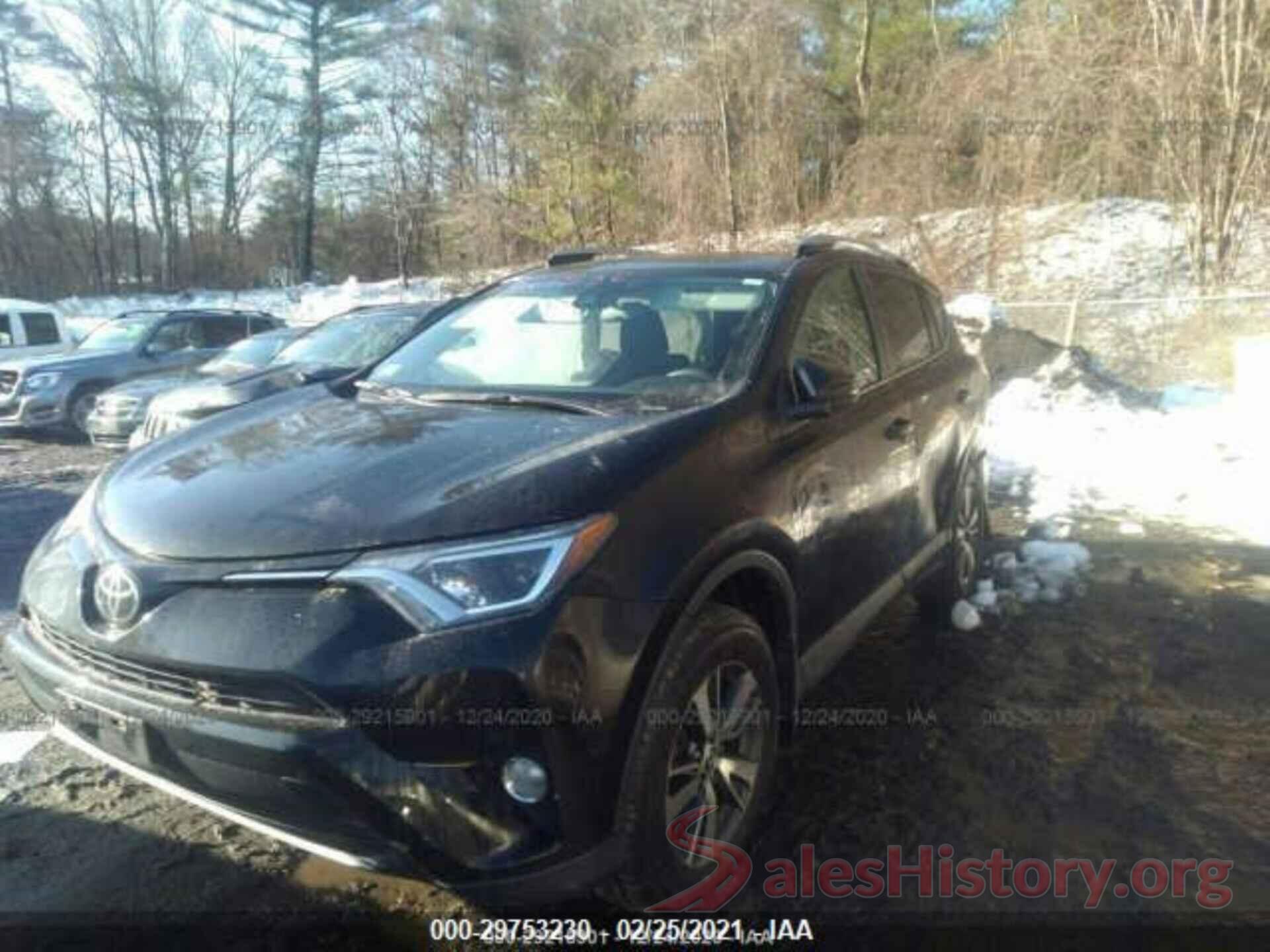 2T3RFREV9HW692734 2017 TOYOTA RAV4