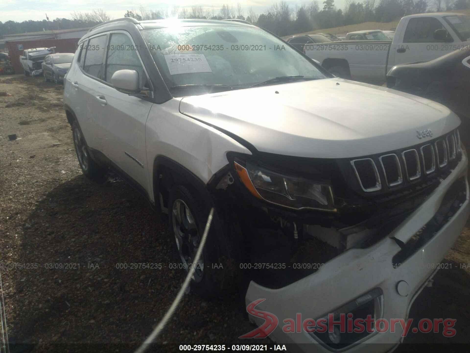 3C4NJDCB1JT113838 2018 JEEP COMPASS