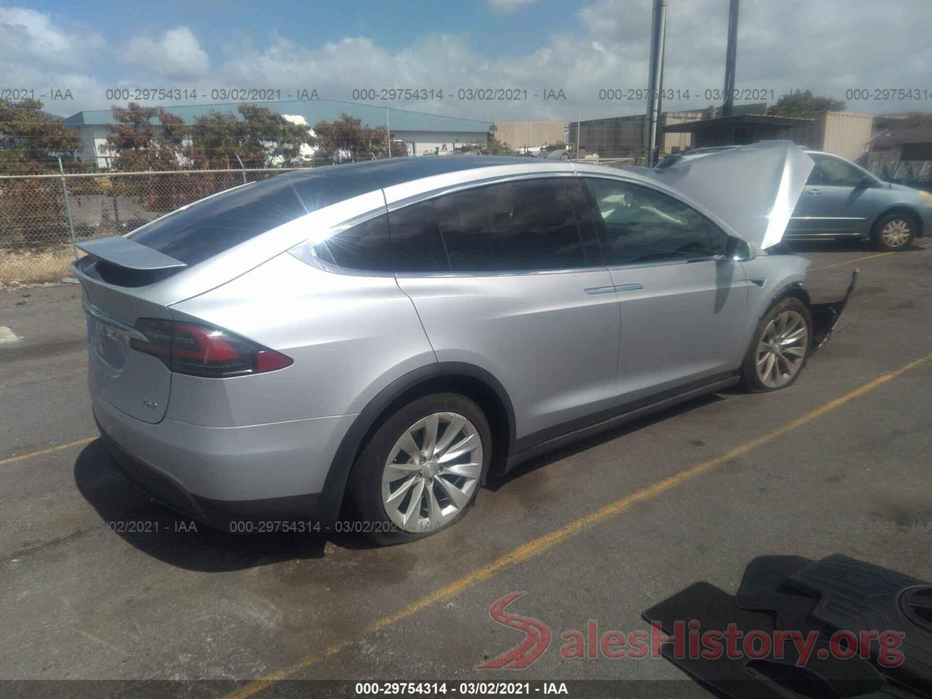 5YJXCAE21HF064695 2017 TESLA MODEL X