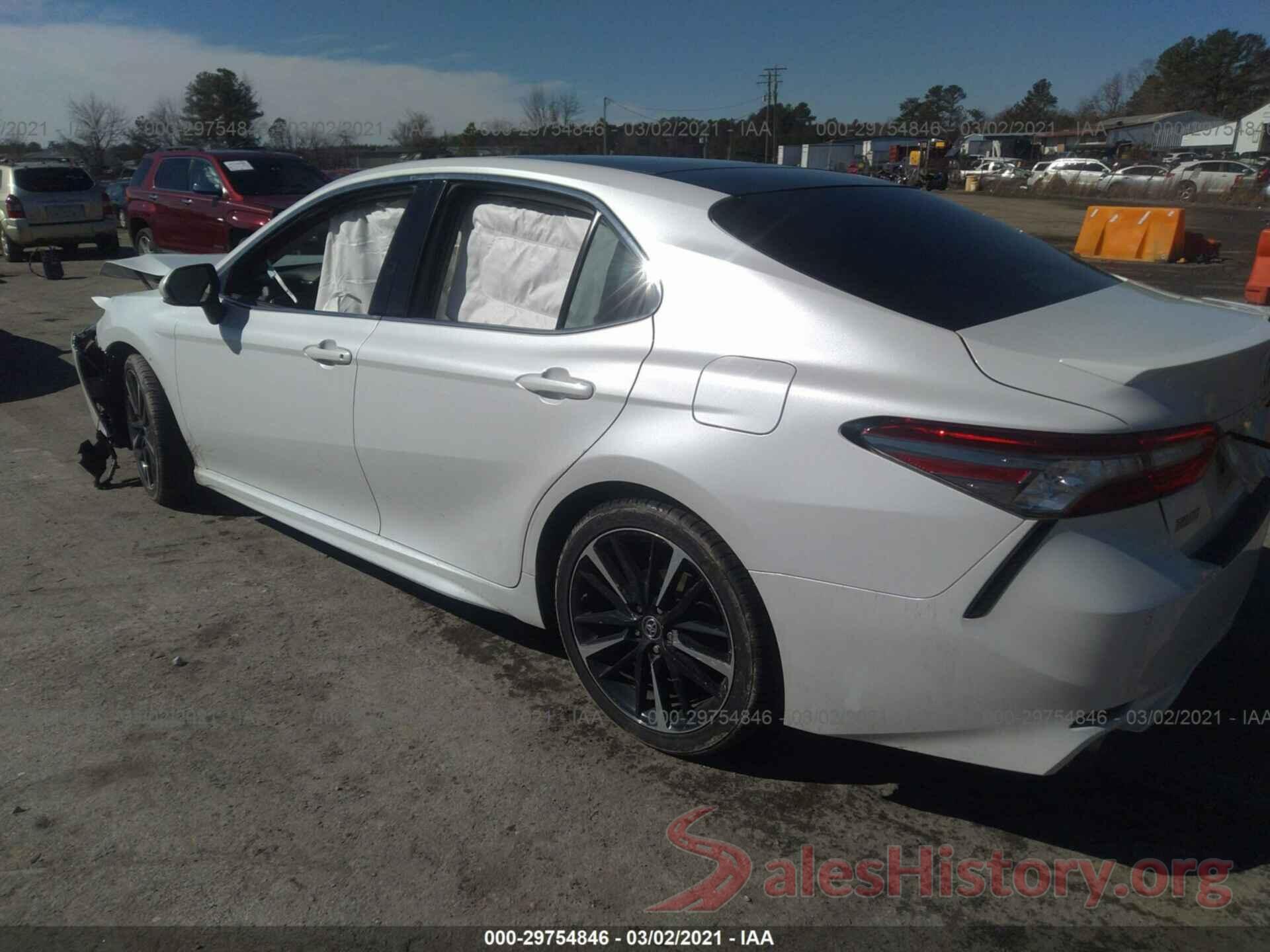 4T1B61HK6JU109622 2018 TOYOTA CAMRY