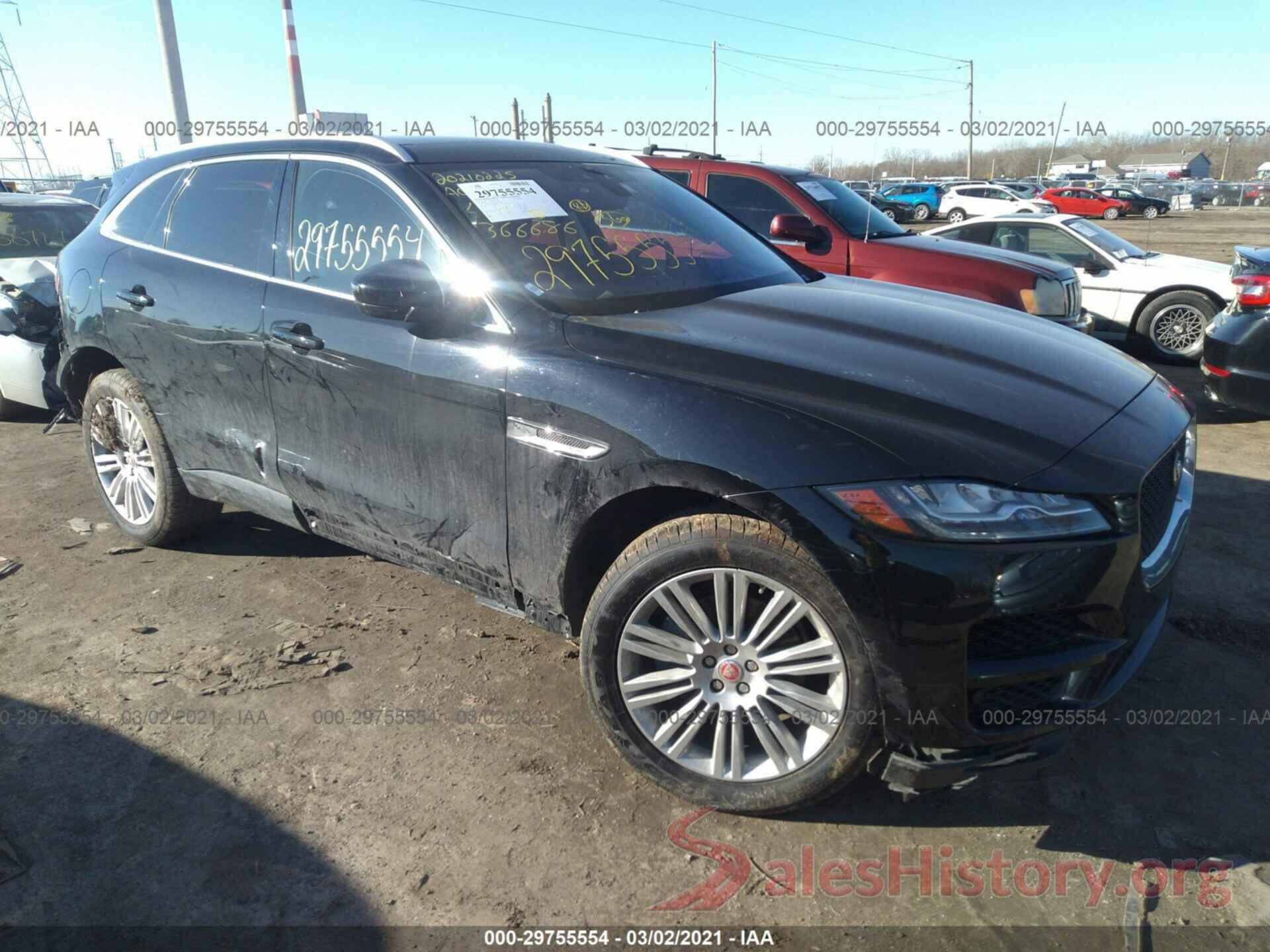 SADCN2GX4KA366686 2019 JAGUAR F-PACE