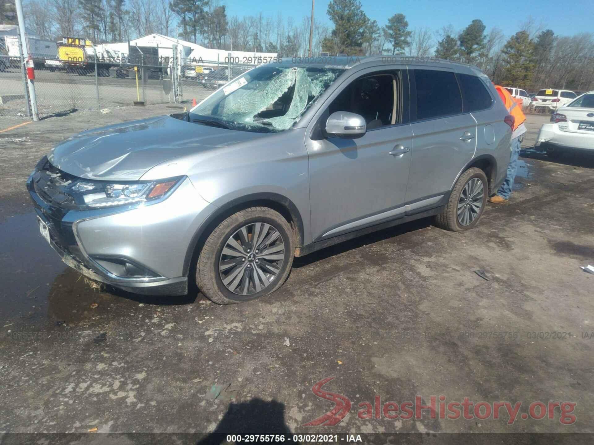 JA4AD3A36LZ031475 2020 MITSUBISHI OUTLANDER