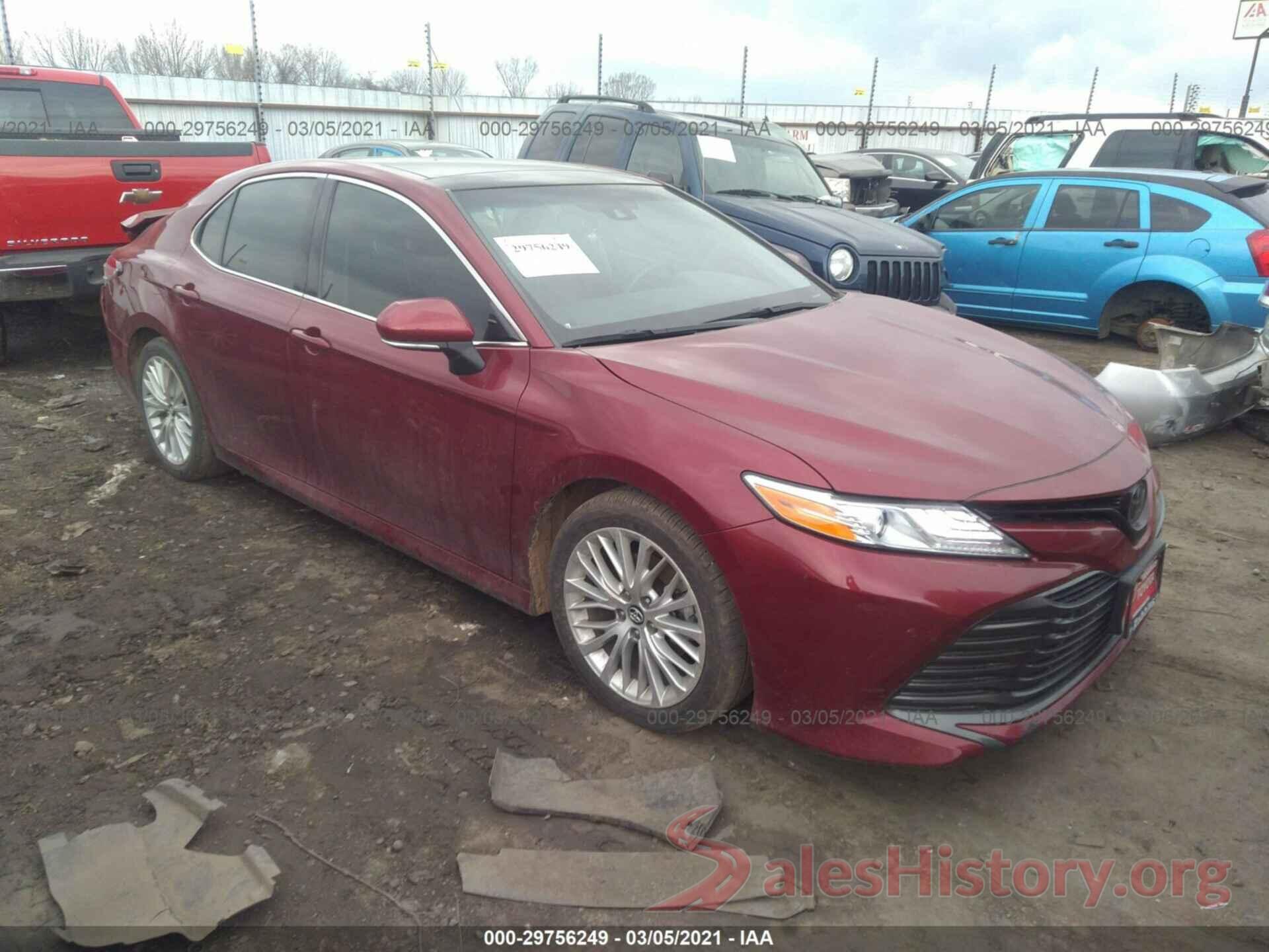 4T1B11HK4JU513162 2018 TOYOTA CAMRY