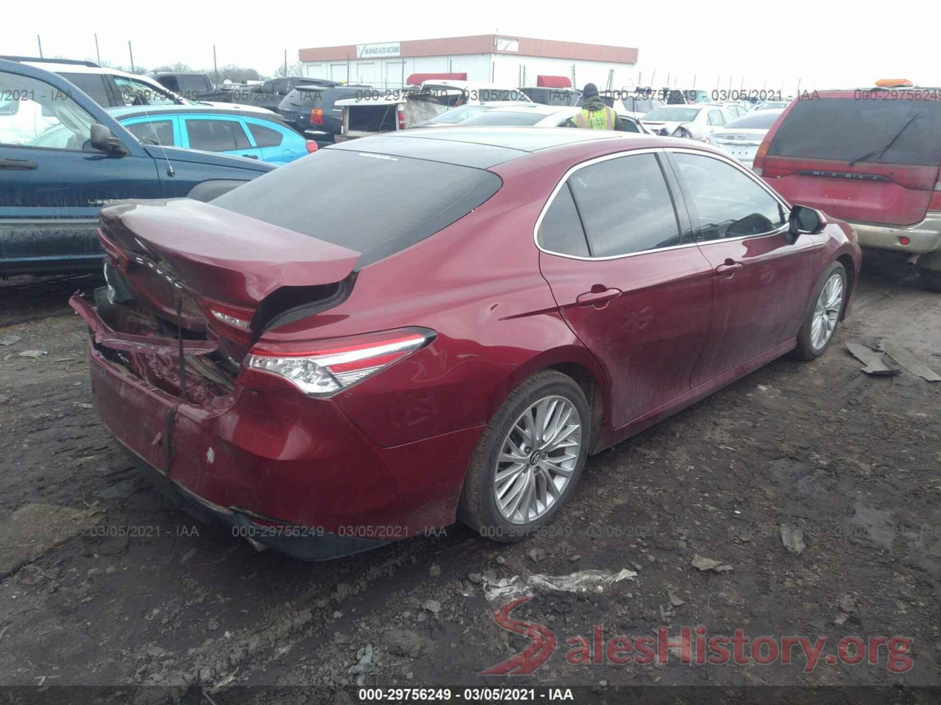 4T1B11HK4JU513162 2018 TOYOTA CAMRY