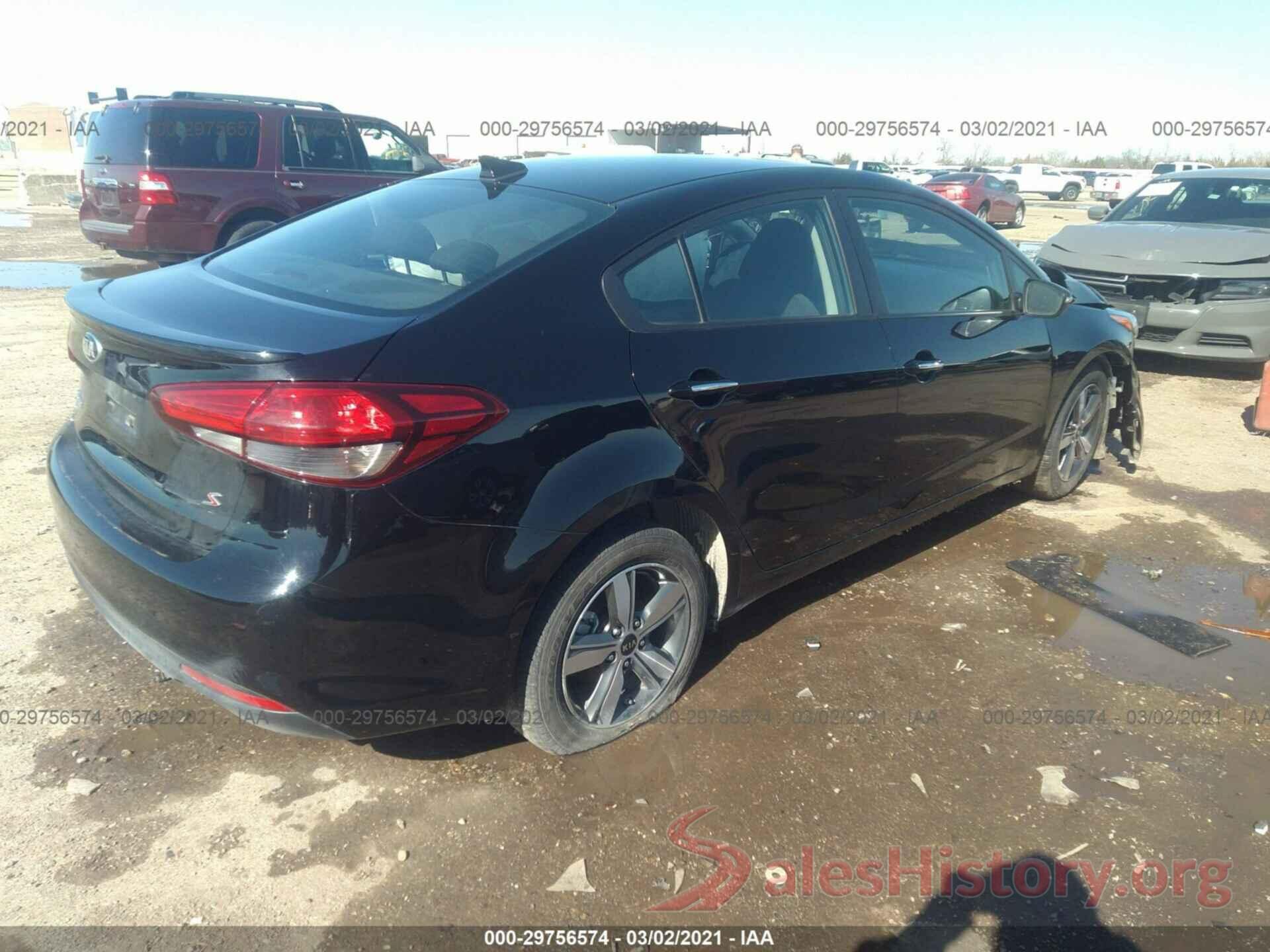 3KPFL4A7XJE262377 2018 KIA FORTE