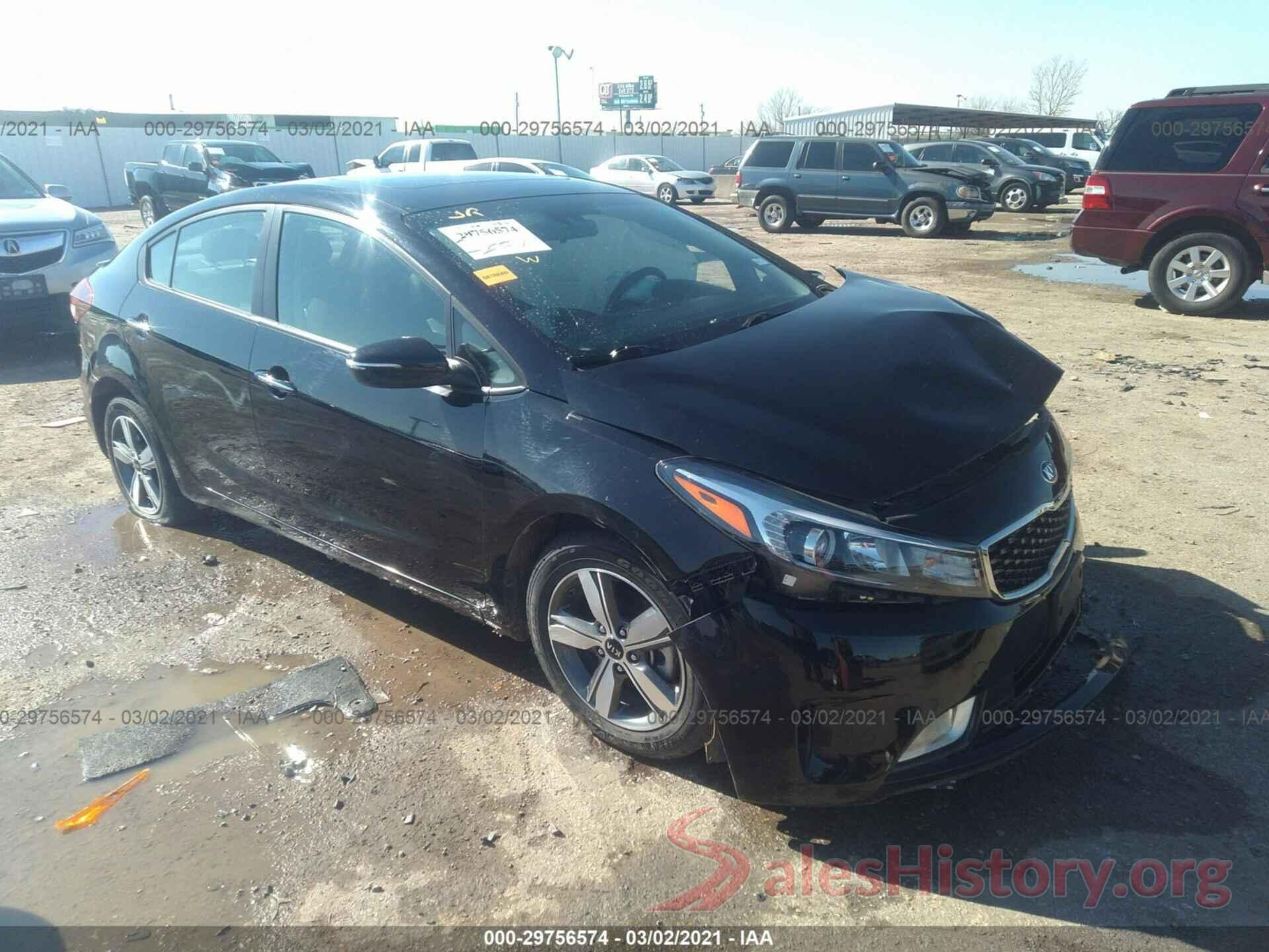 3KPFL4A7XJE262377 2018 KIA FORTE