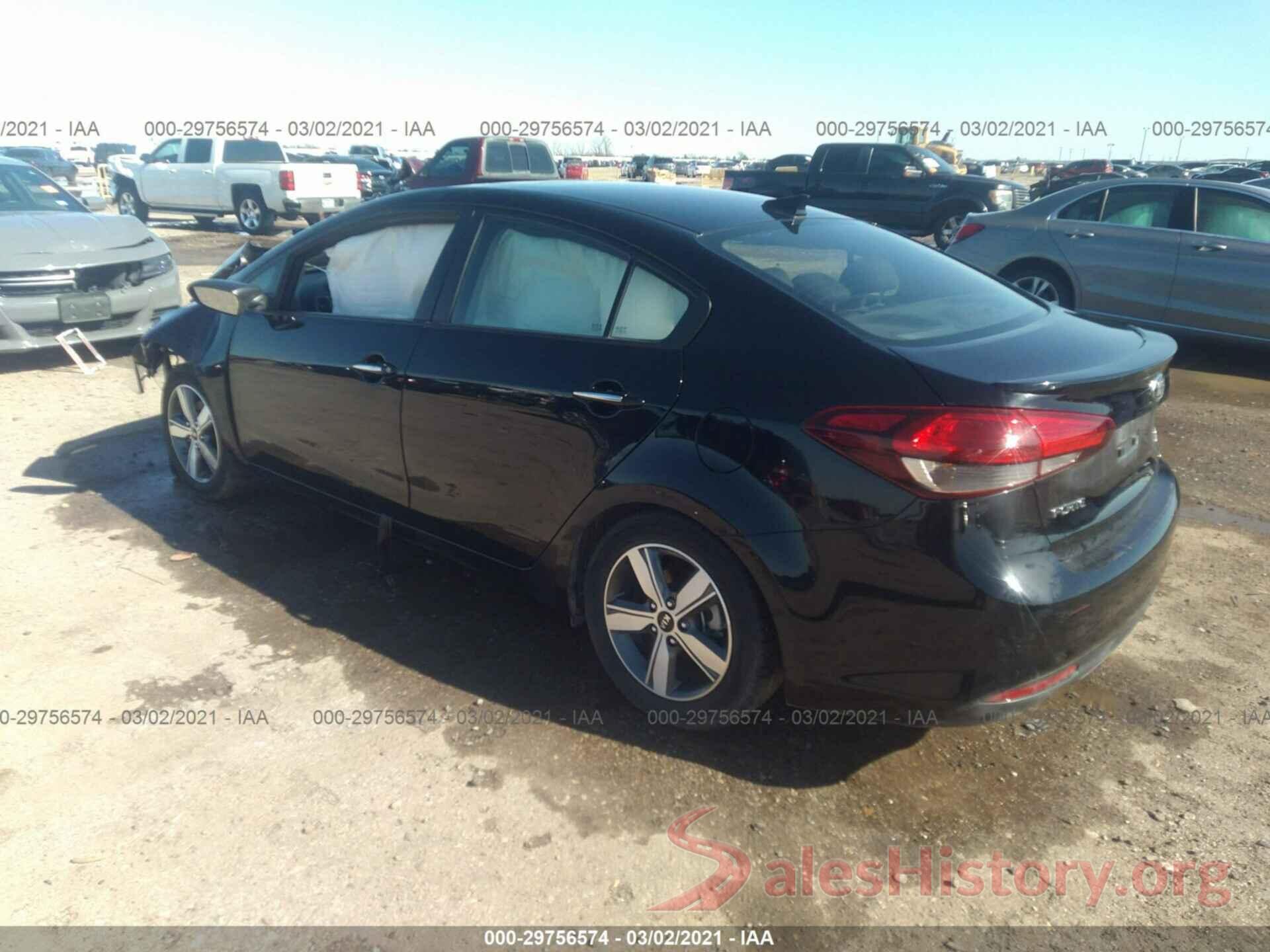 3KPFL4A7XJE262377 2018 KIA FORTE