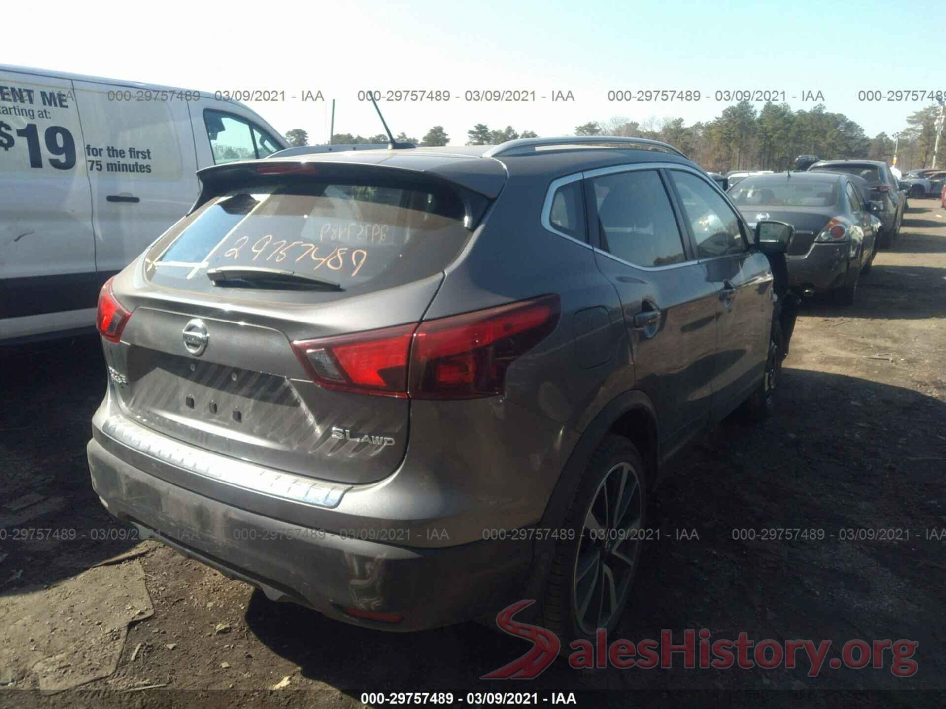 JN1BJ1CR3JW202032 2018 NISSAN ROGUE SPORT