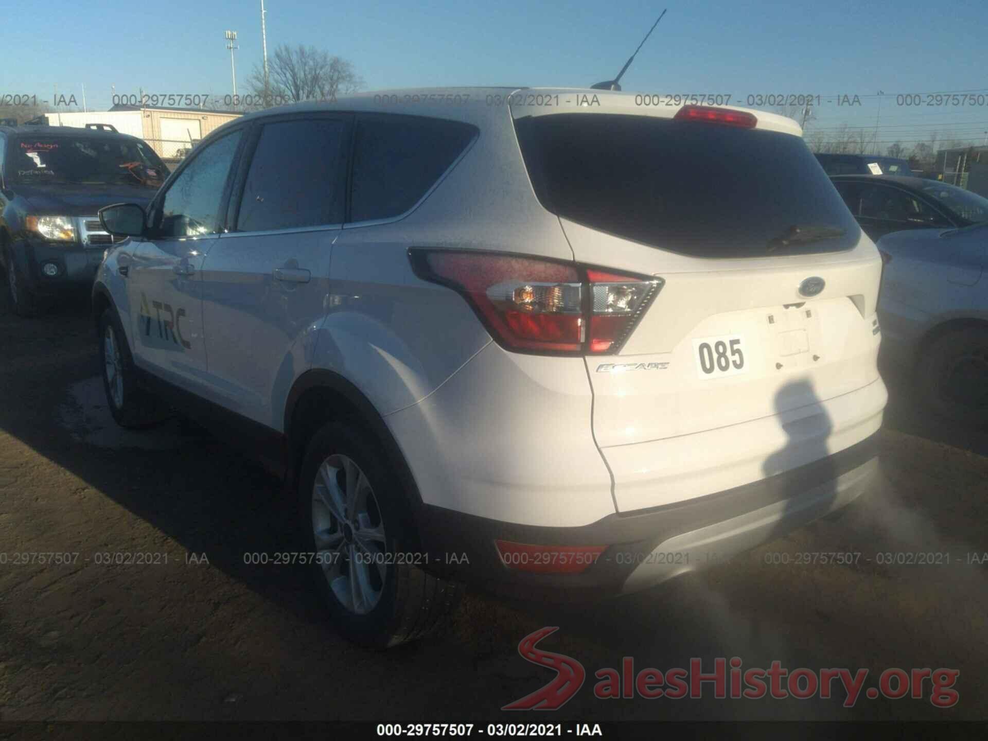 1FMCU9GD7HUE05643 2017 FORD ESCAPE