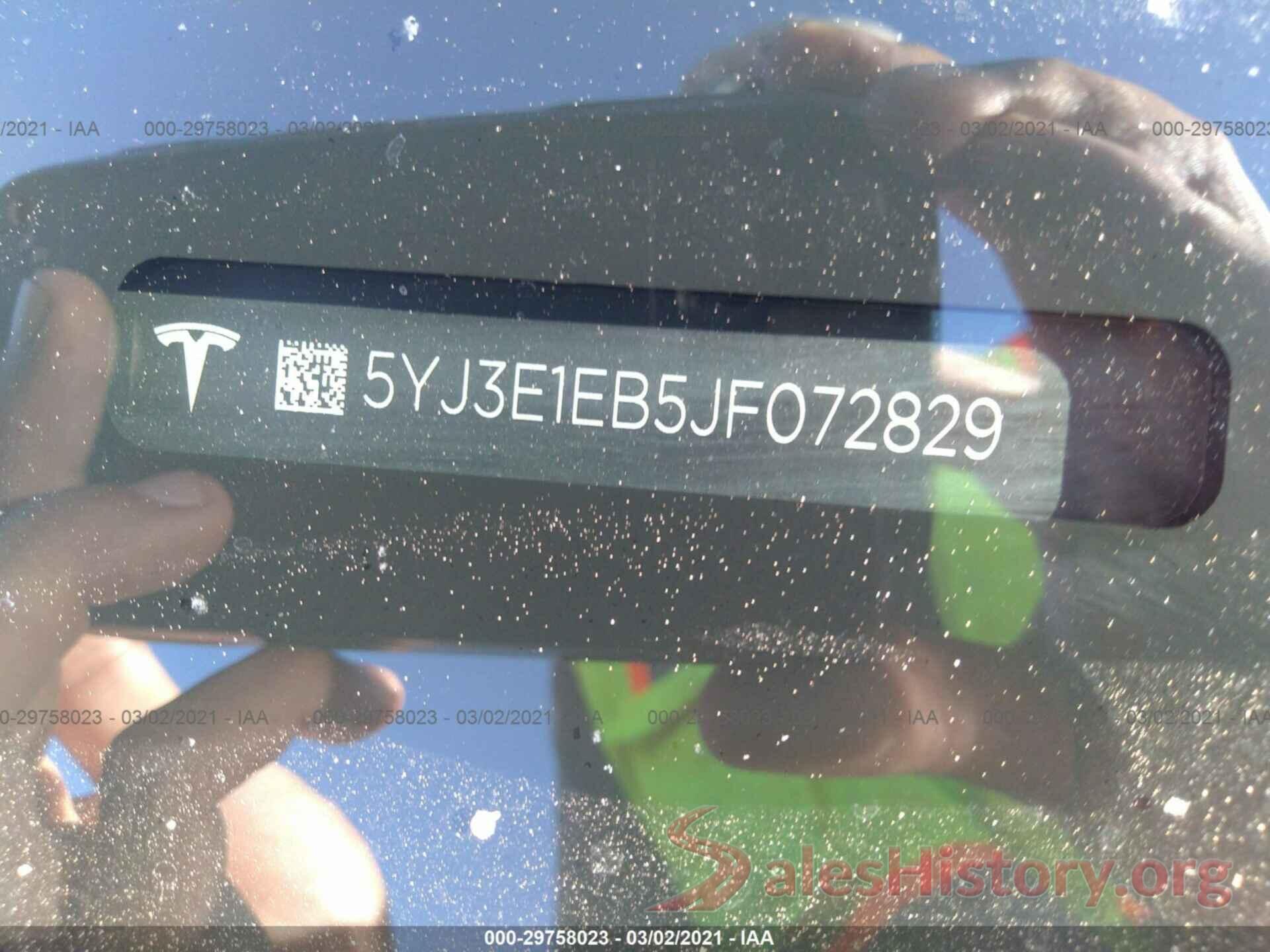 5YJ3E1EB5JF072829 2018 TESLA MODEL 3