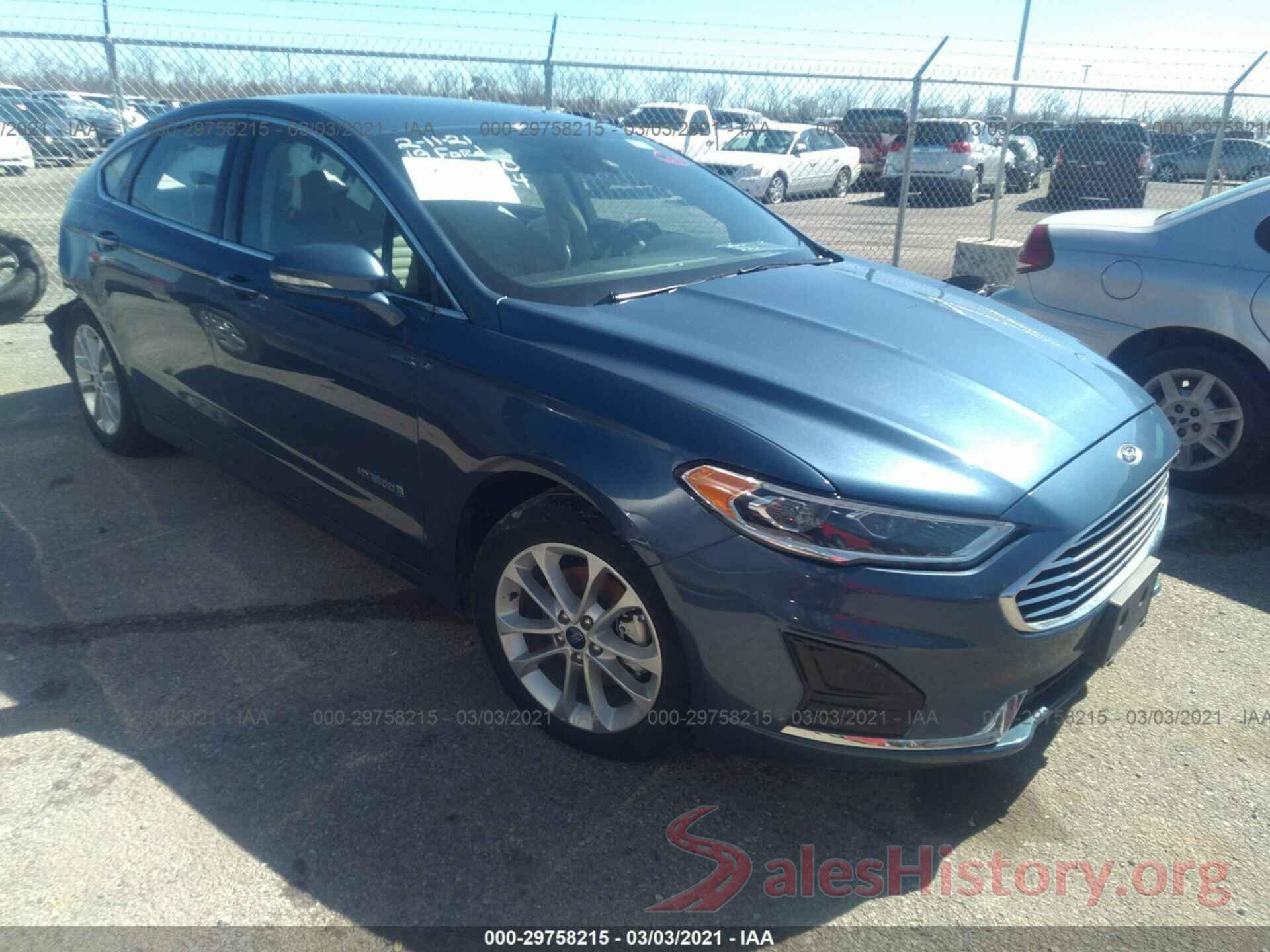 3FA6P0MU5KR239880 2019 FORD FUSION HYBRID