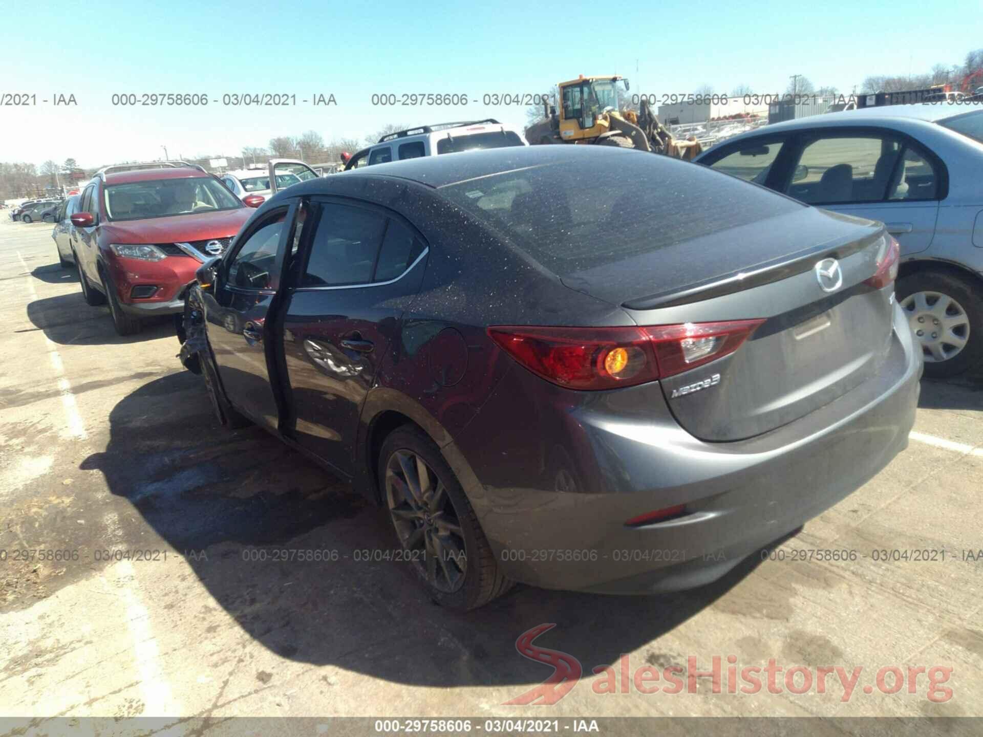 3MZBN1V31JM265251 2018 MAZDA MAZDA3 4-DOOR