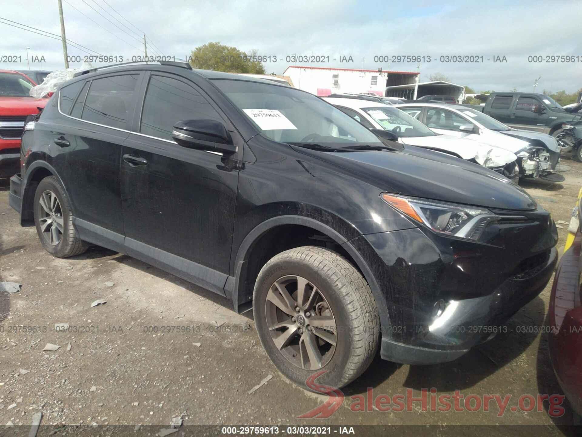 2T3WFREV0JW437432 2018 TOYOTA RAV4