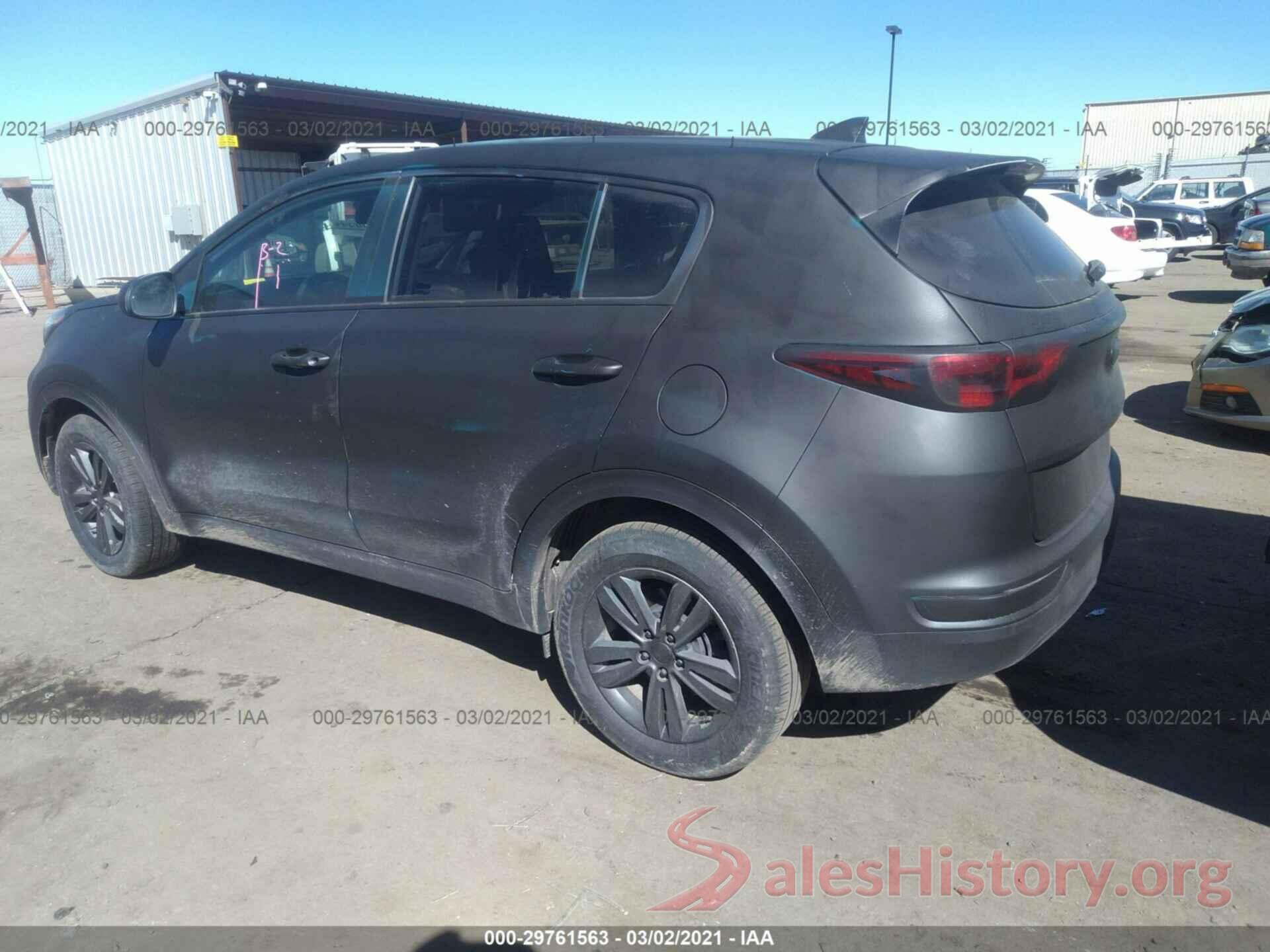 KNDPMCAC2J7479429 2018 KIA SPORTAGE