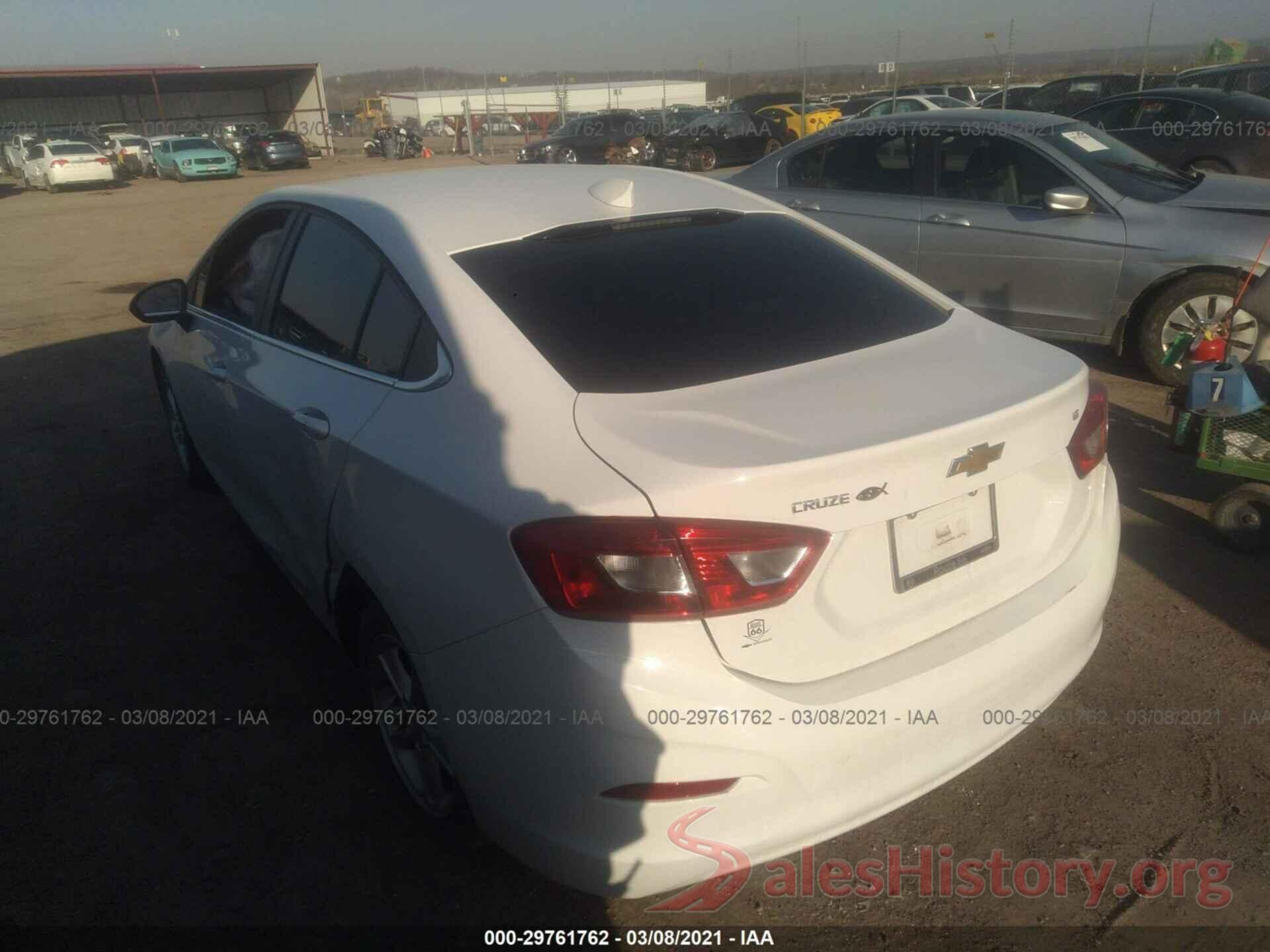 1G1BE5SM2J7243267 2018 CHEVROLET CRUZE