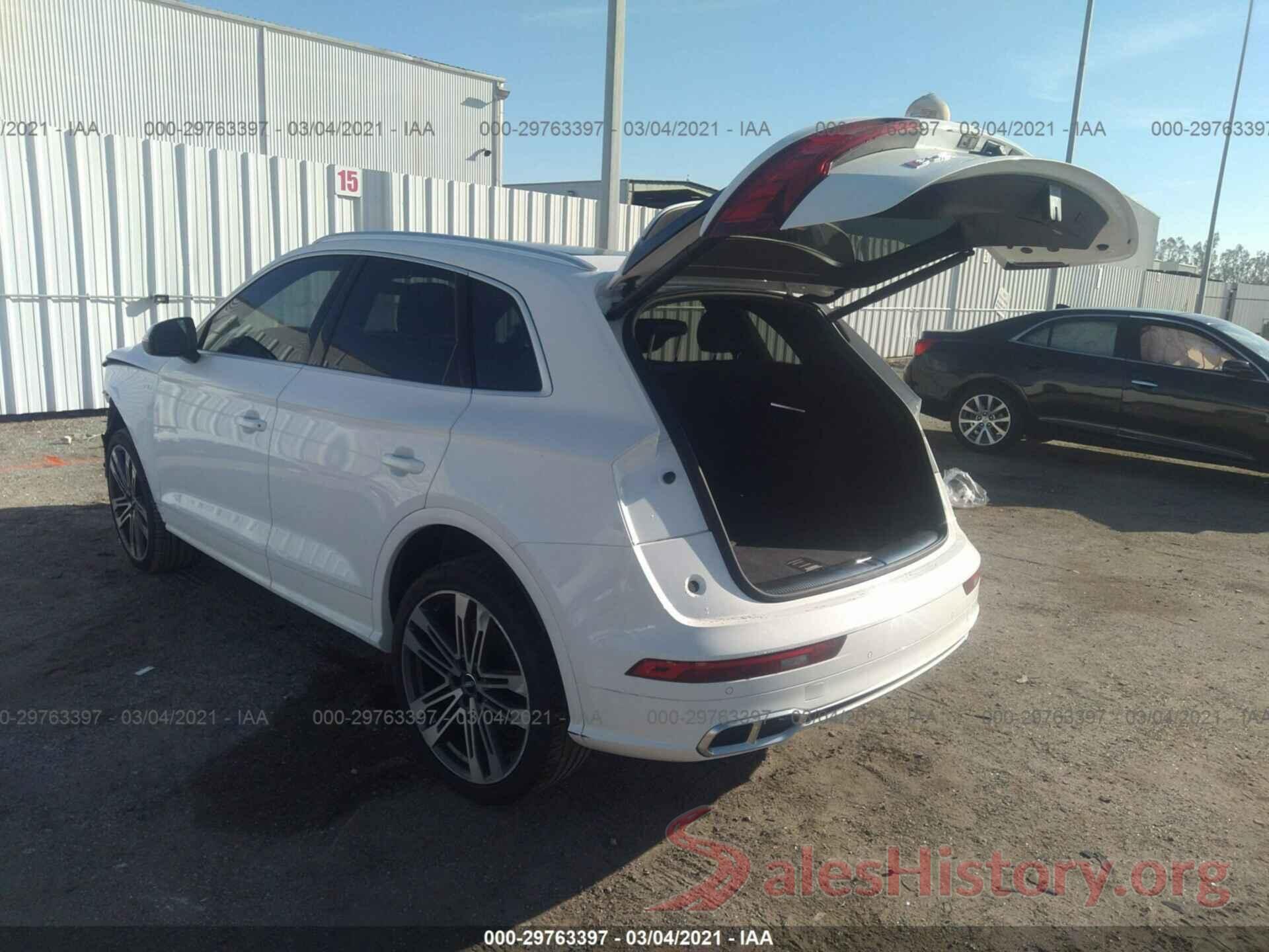 WA1C4AFY8J2219275 2018 AUDI SQ5