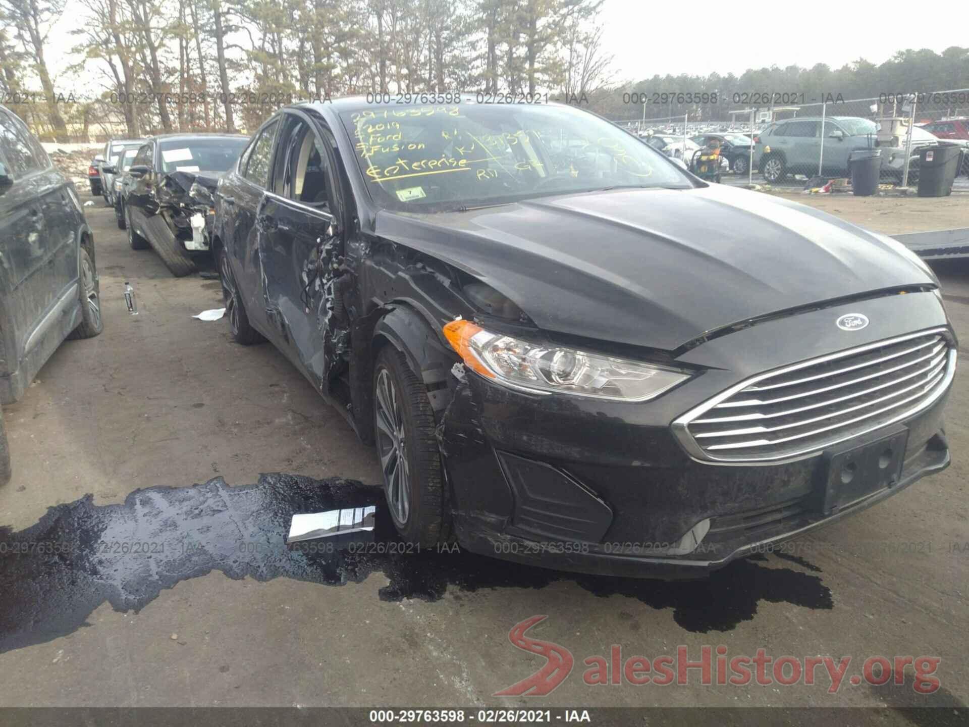 3FA6P0T93KR260255 2019 FORD FUSION