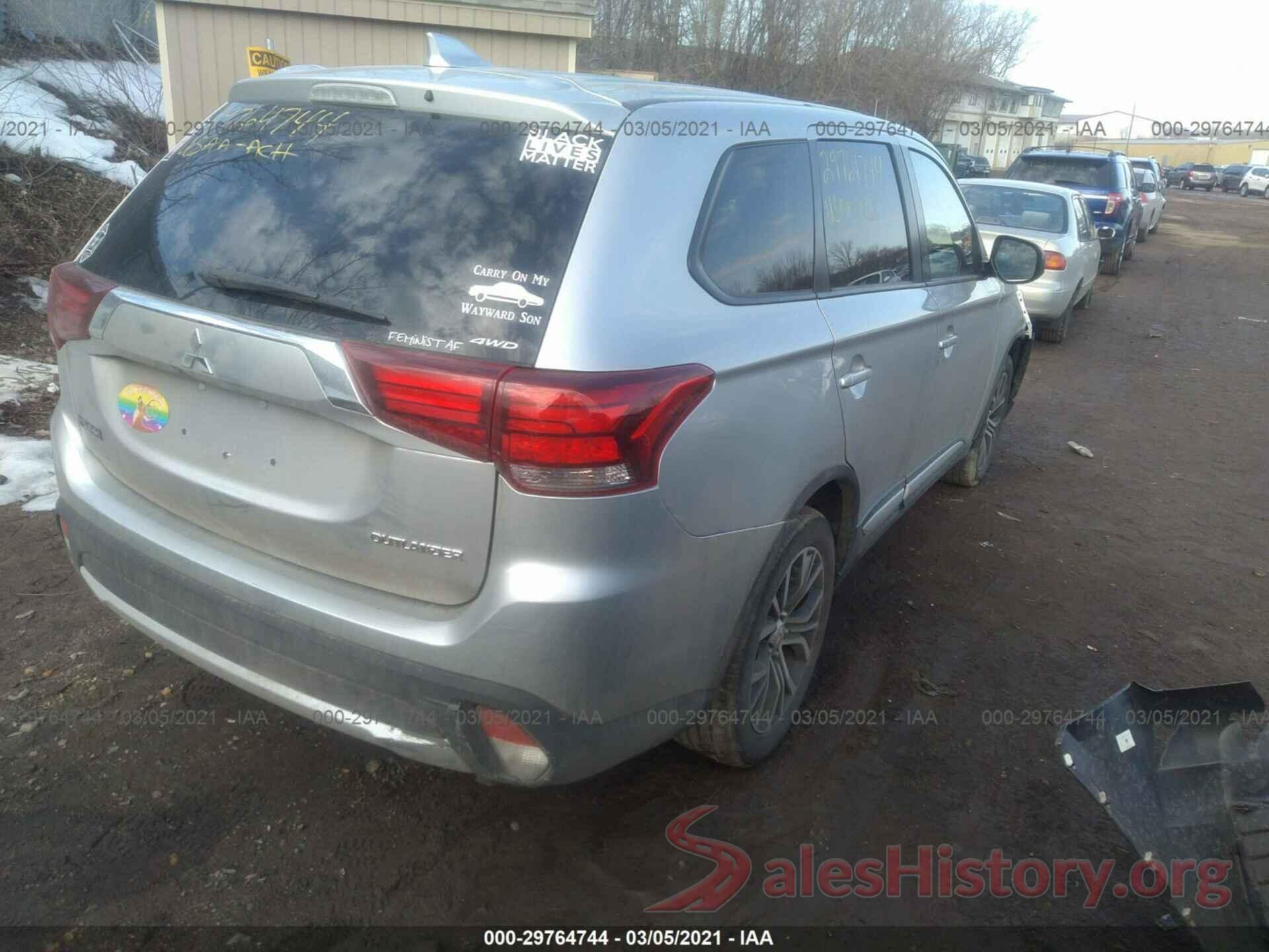 JA4AZ3A3XJZ058144 2018 MITSUBISHI OUTLANDER