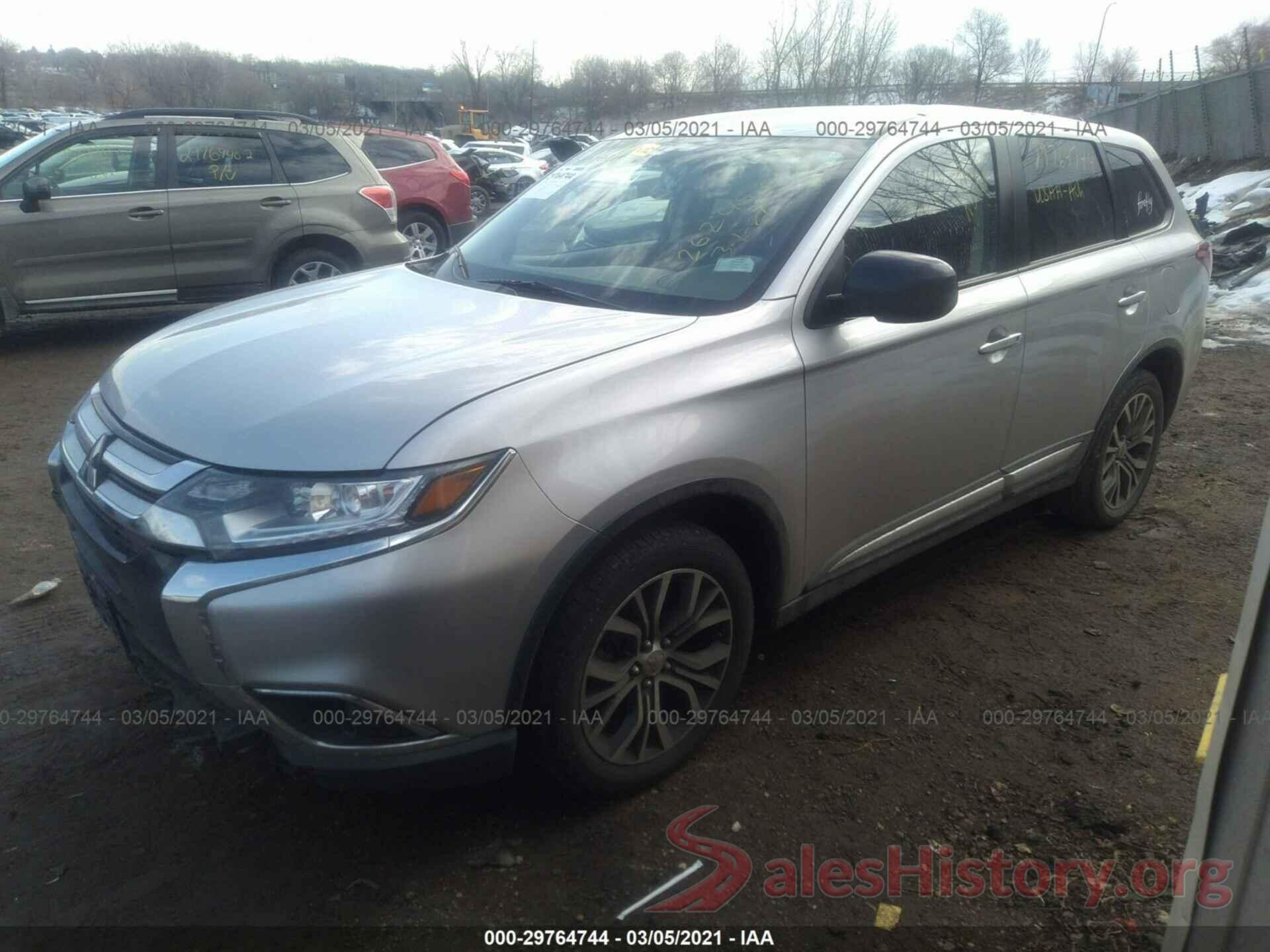 JA4AZ3A3XJZ058144 2018 MITSUBISHI OUTLANDER